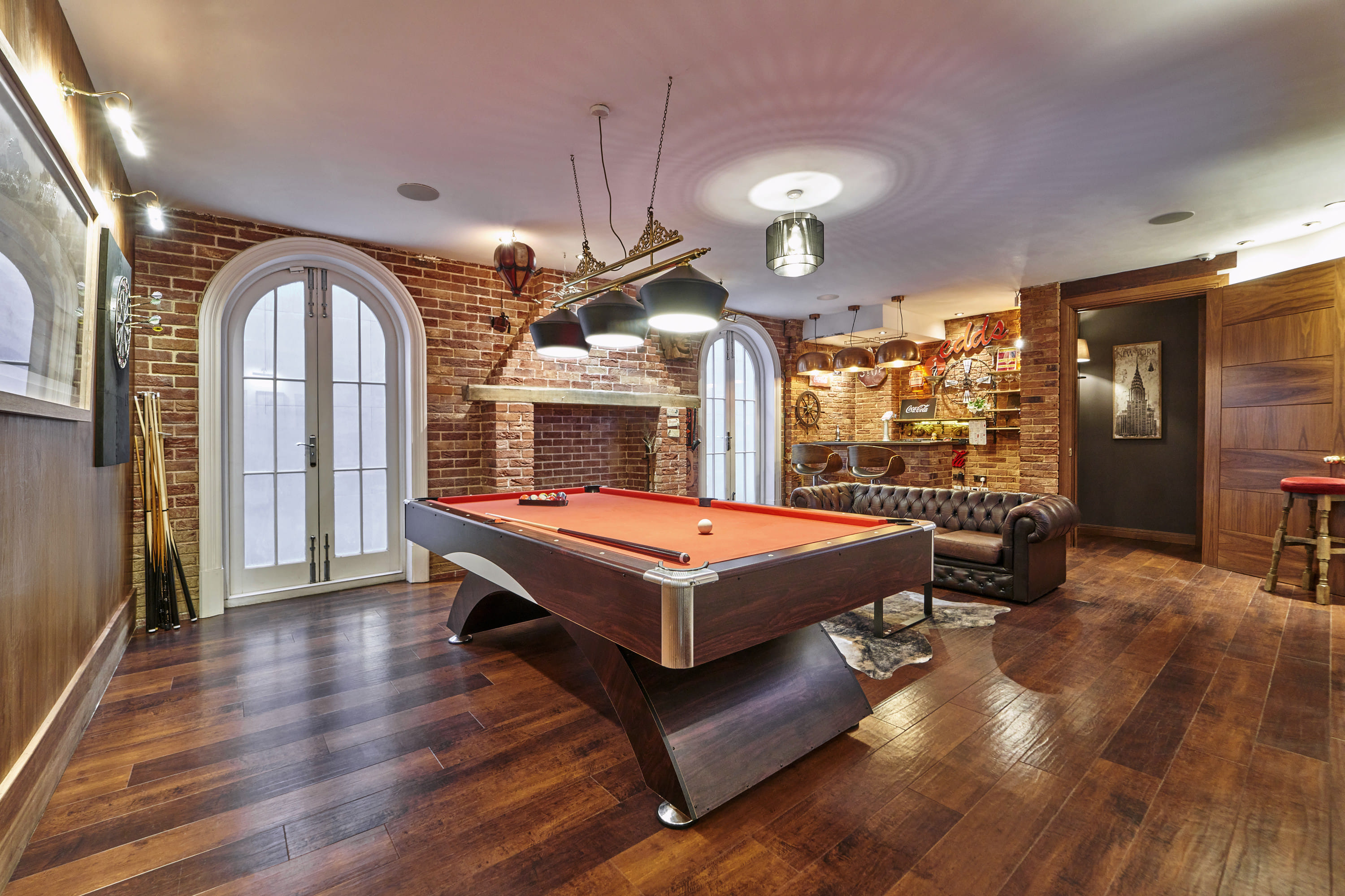 The Essex Mansion 17