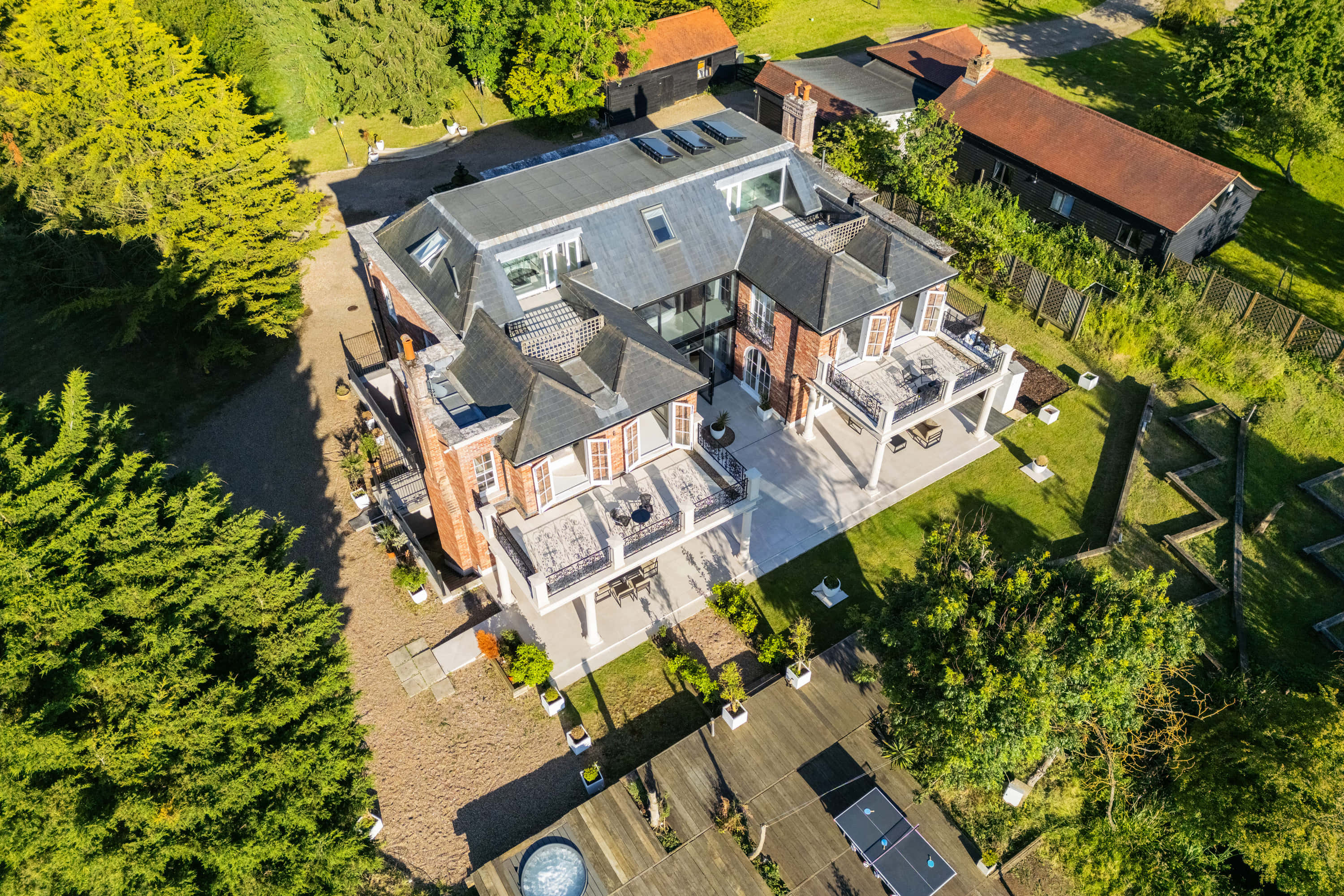 The Essex Mansion 10