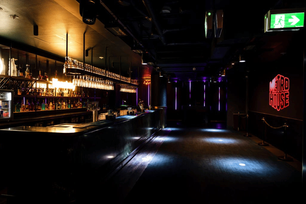 The Metropolitan Club 6