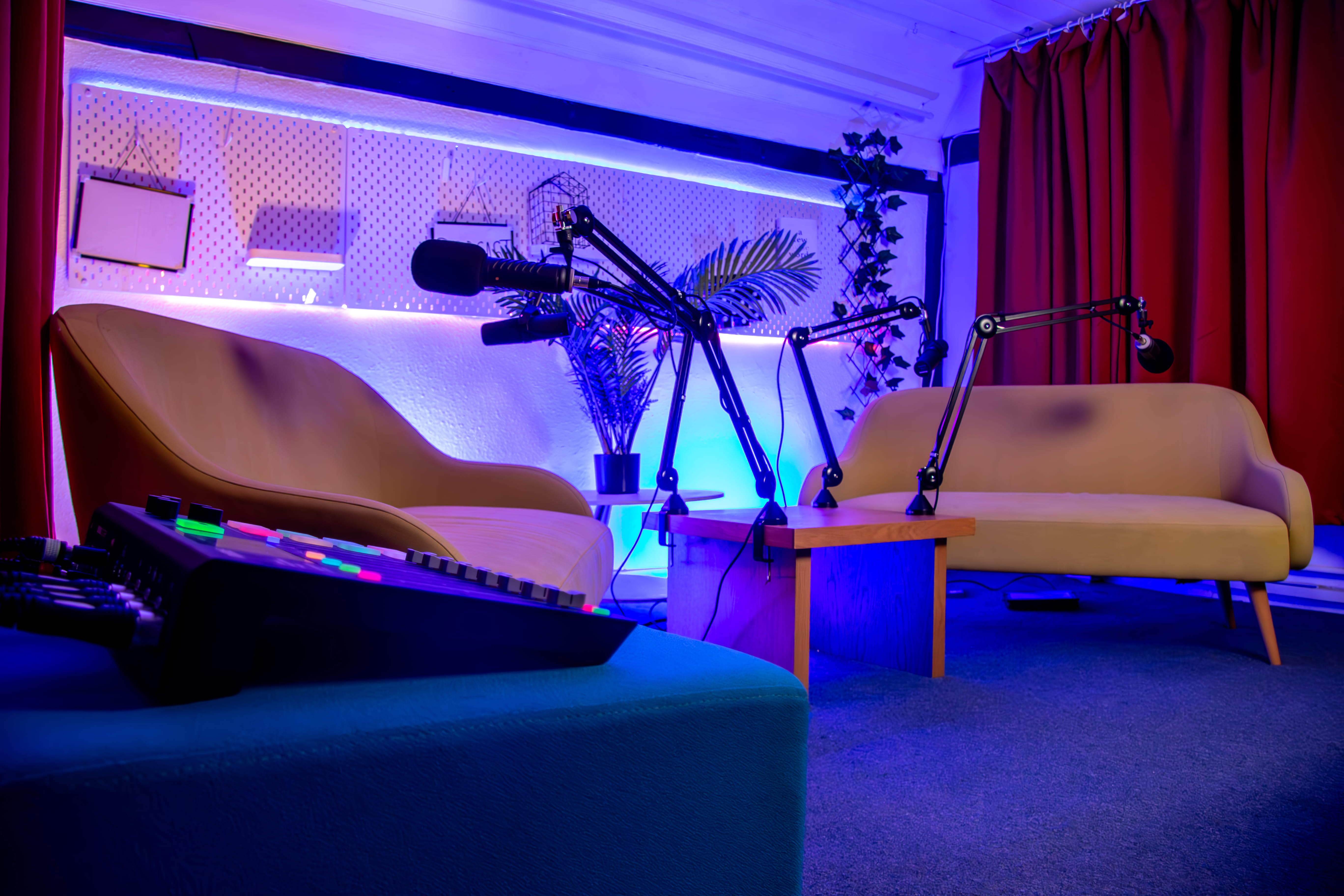 London Media Lounge 7