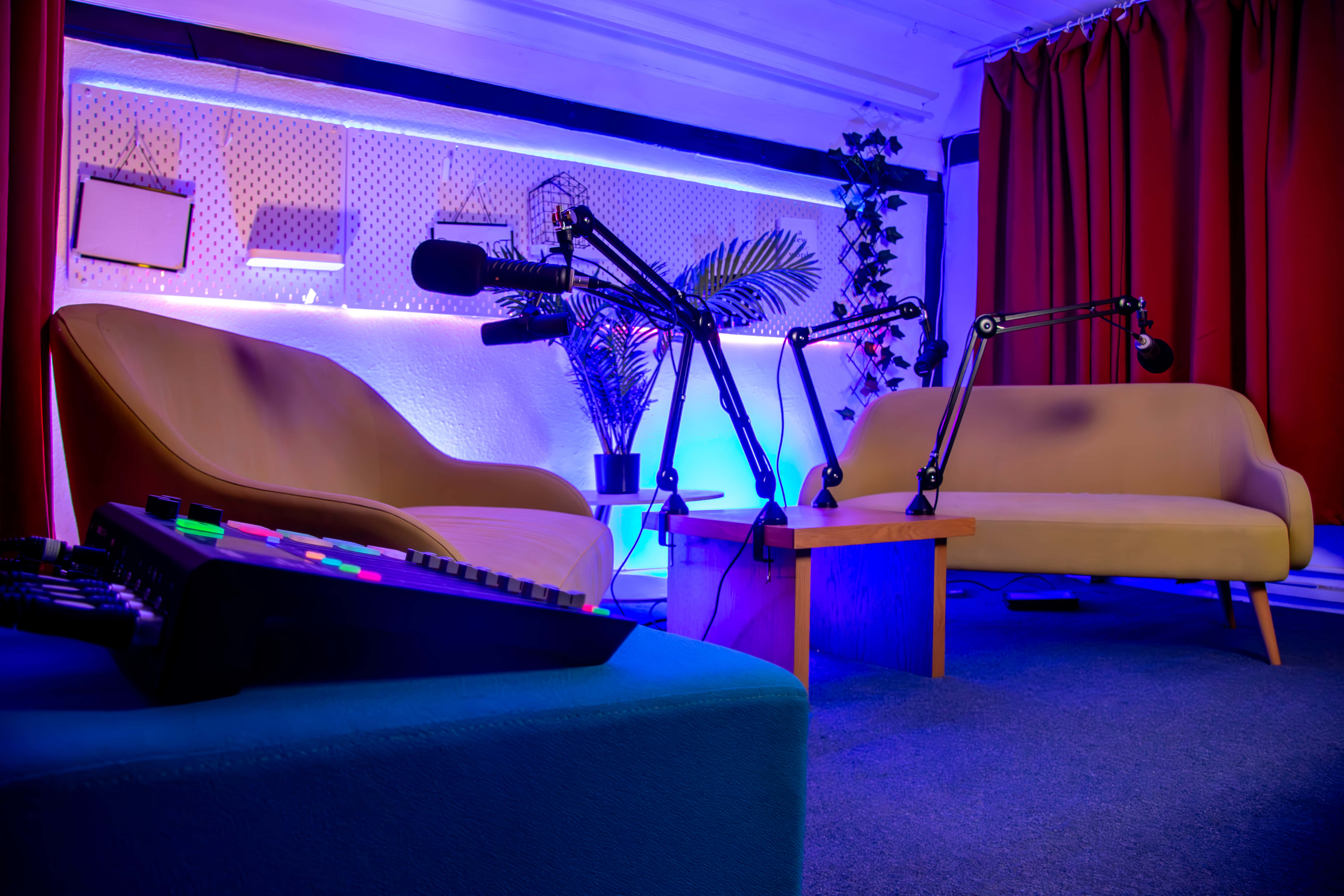 London Media Lounge 7