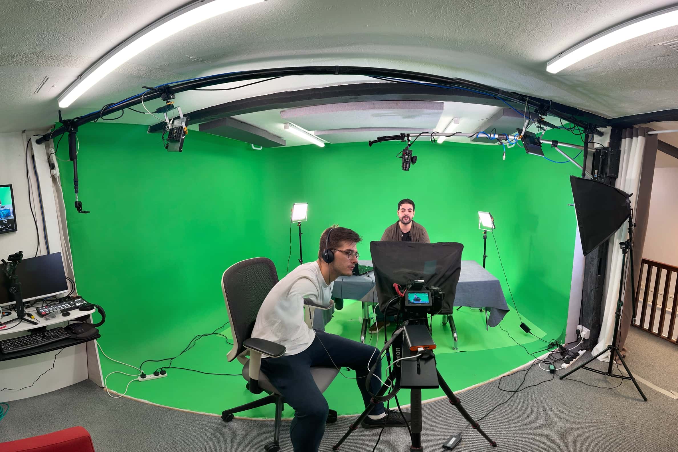 London Media Lounge 1