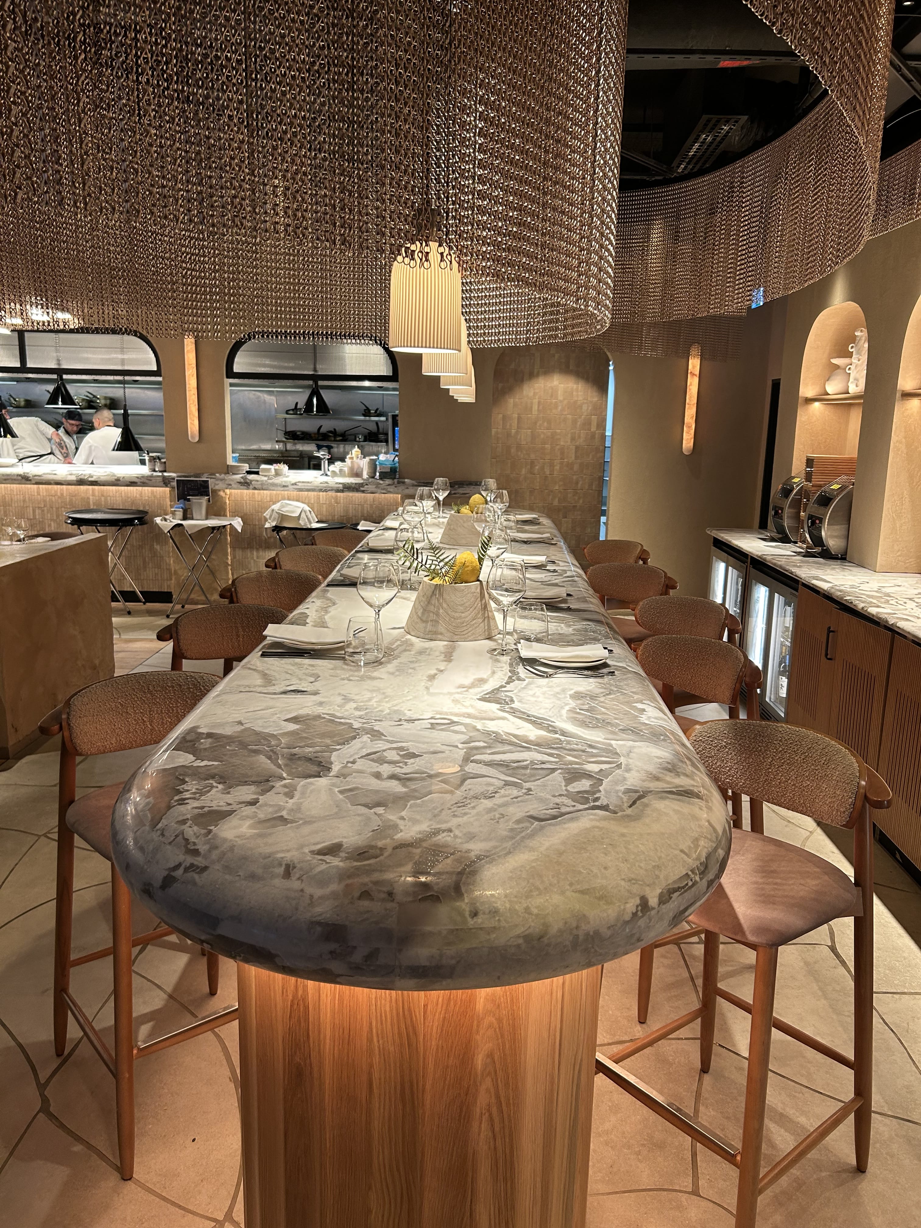 Full Exclusive Hire 5