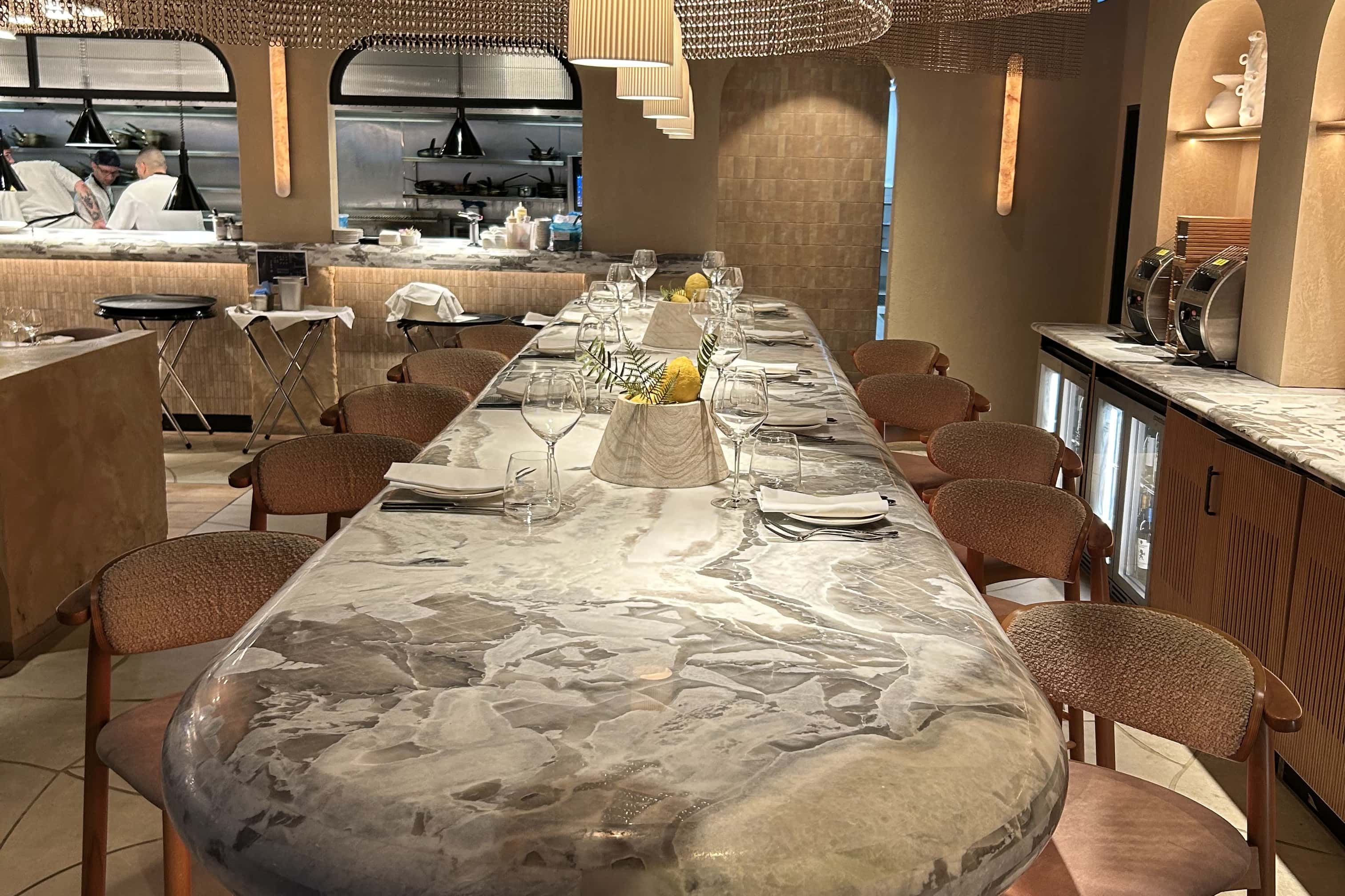 Full Exclusive Hire 5