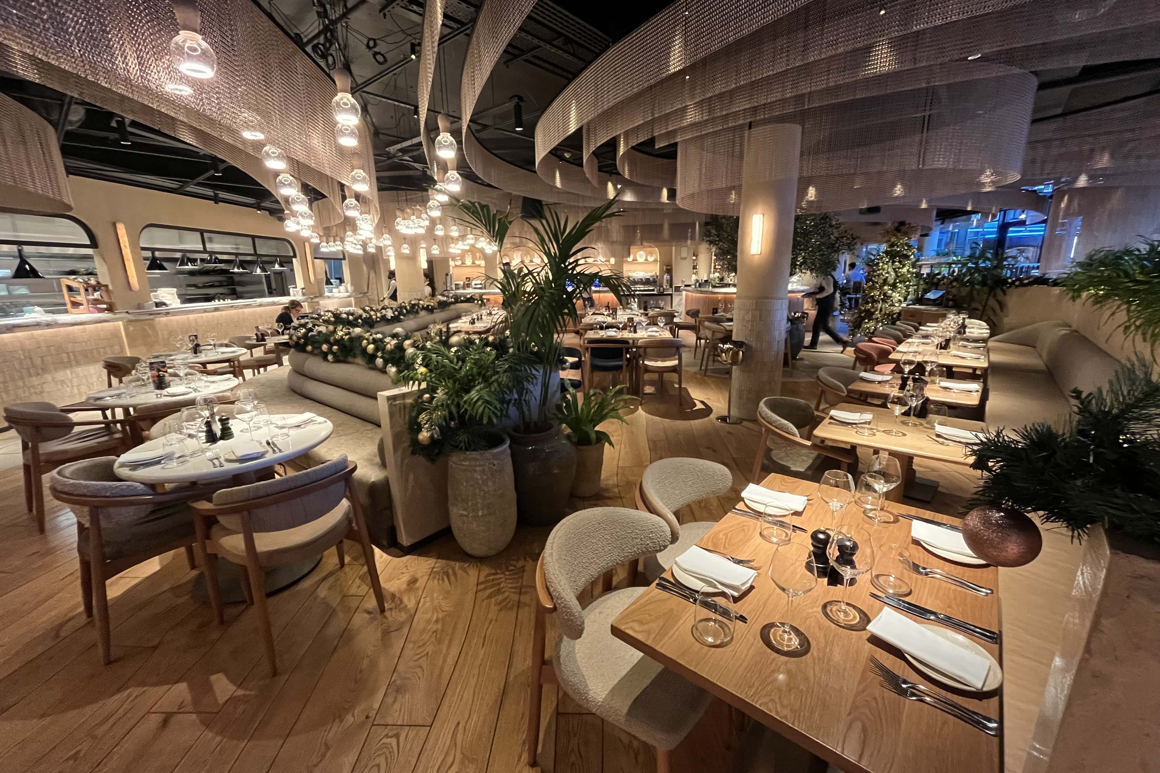 Full Exclusive Hire 3