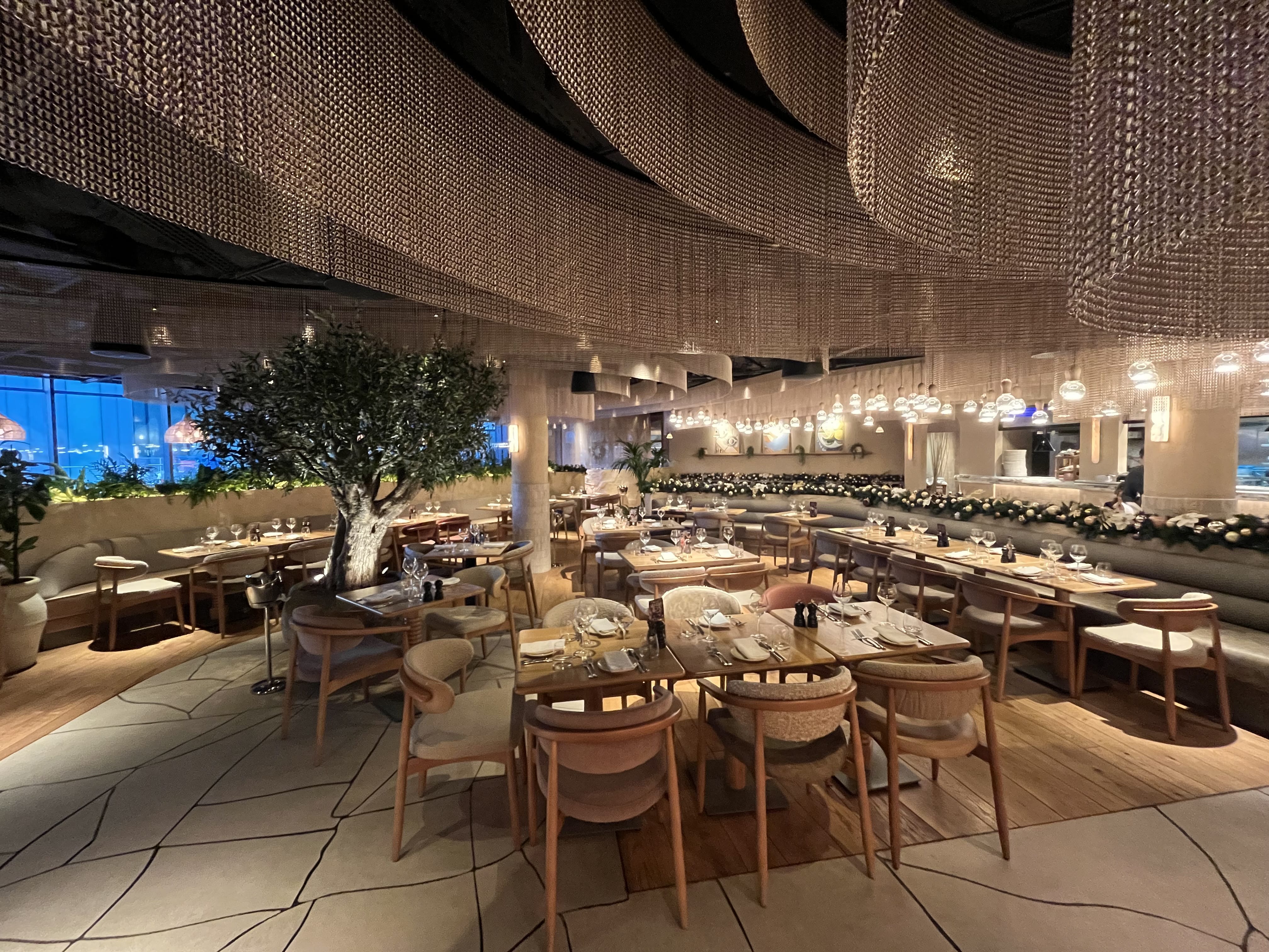 Full Exclusive Hire 4