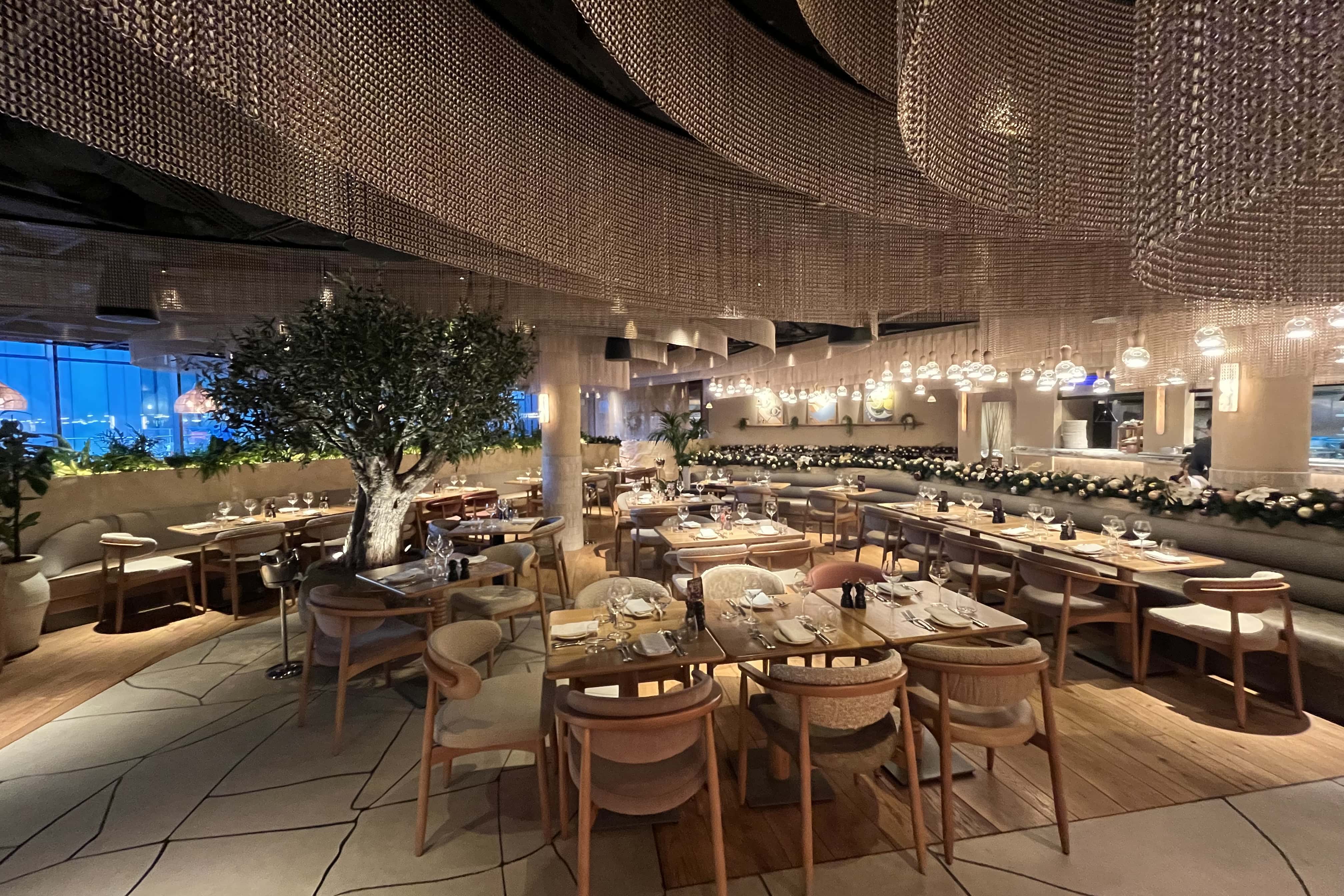 Full Exclusive Hire 4