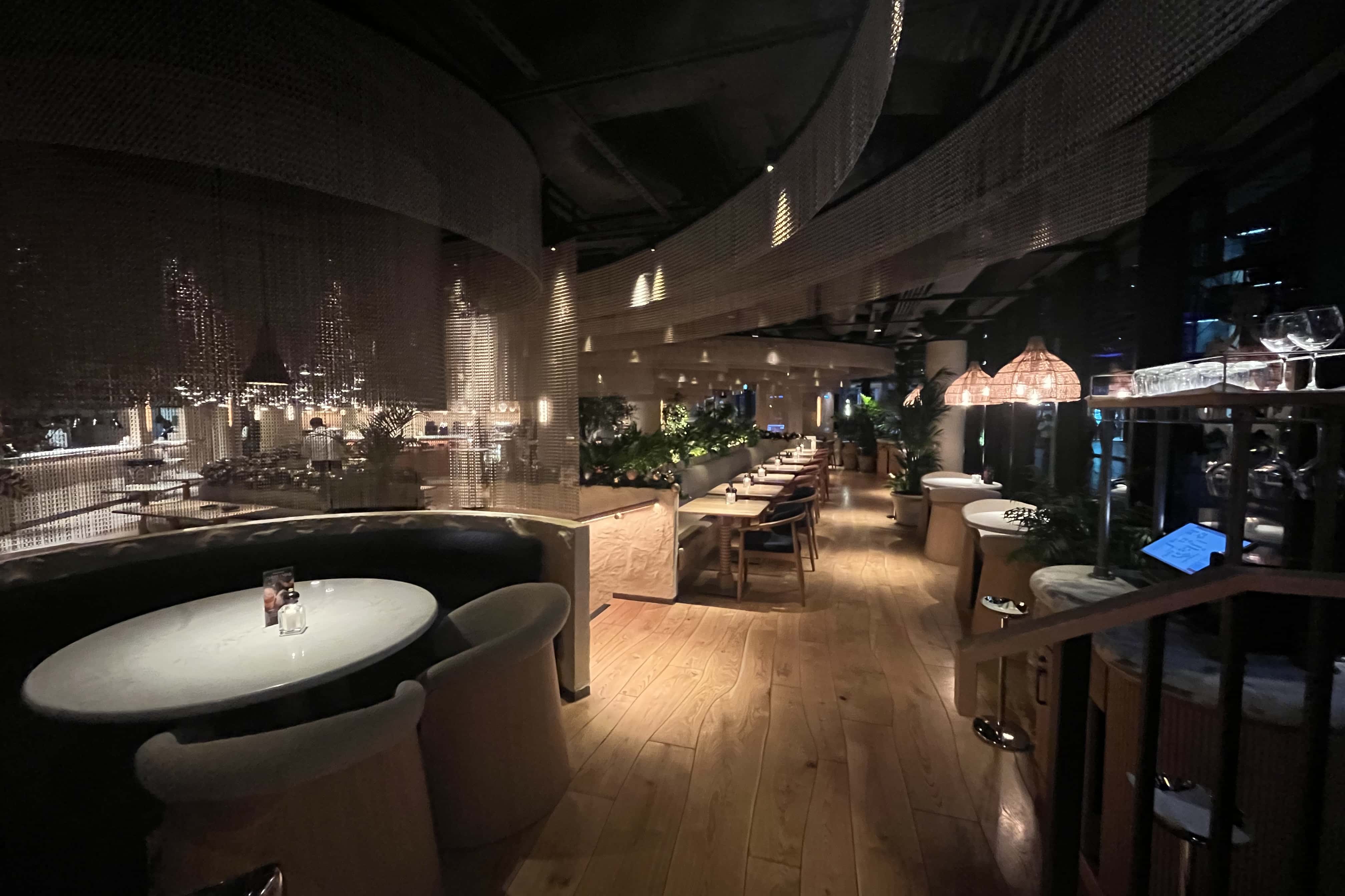 Full Exclusive Hire 7