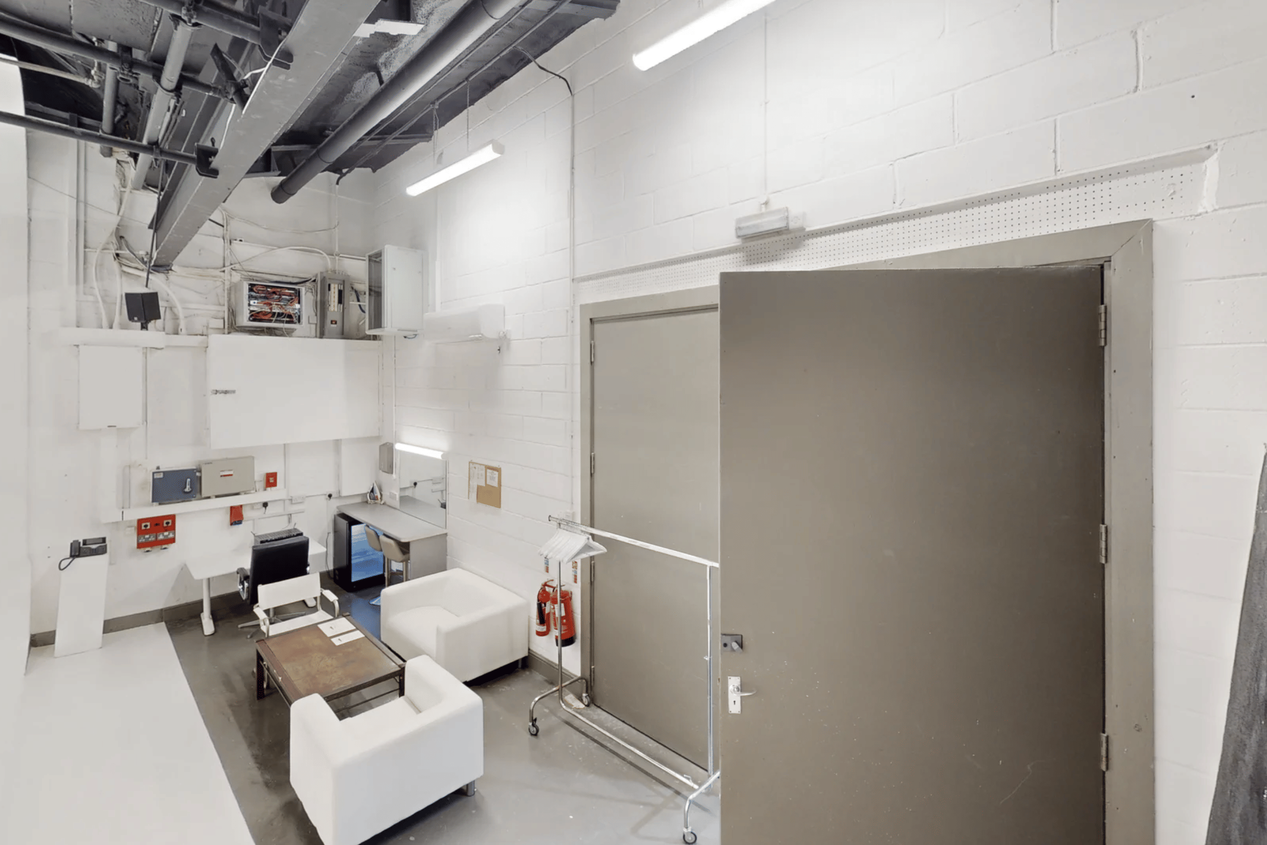 STUDIO 5 White Cube 4