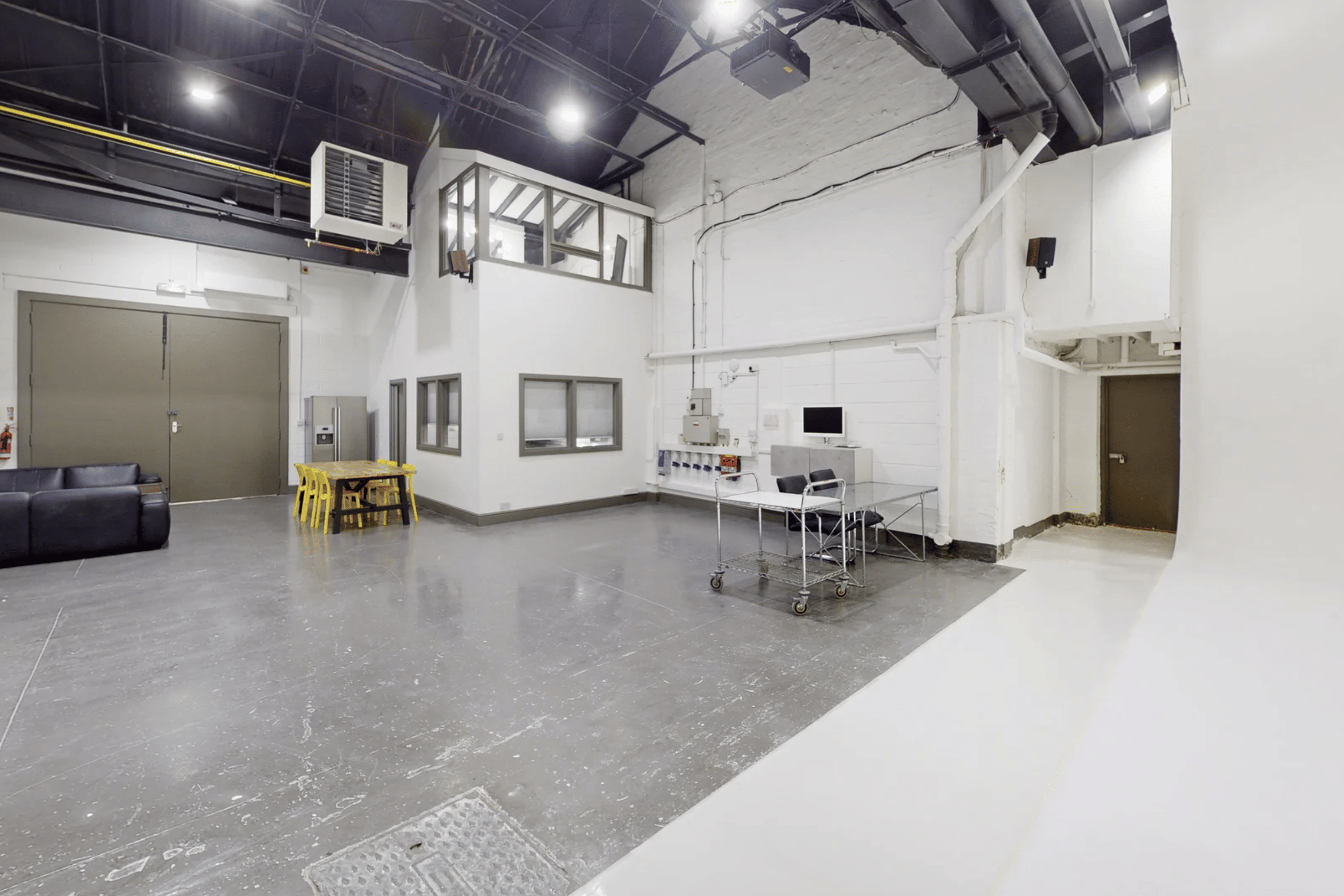 STUDIO 7 Infinity Cove 4