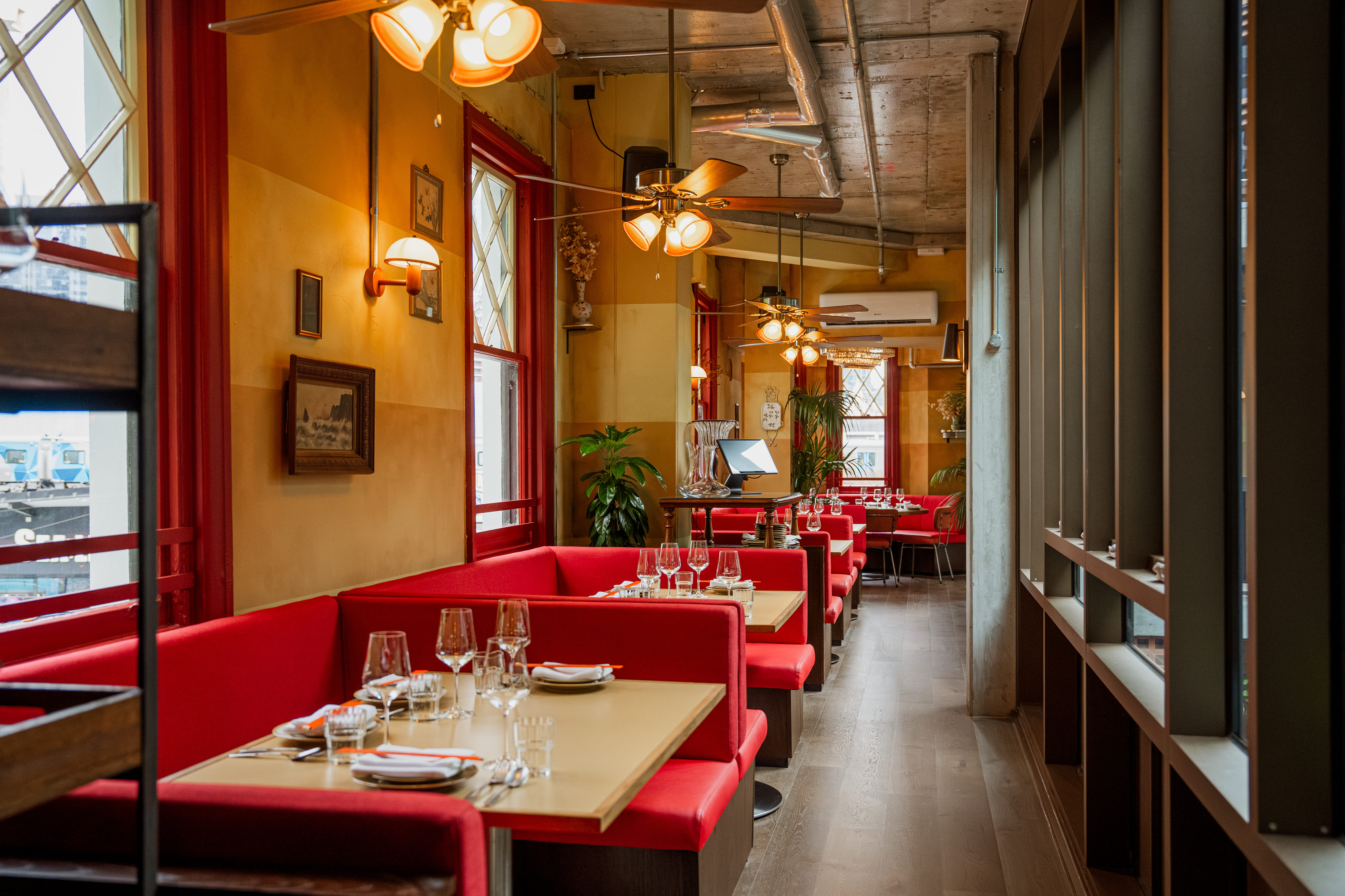 Past / Port Dining  1