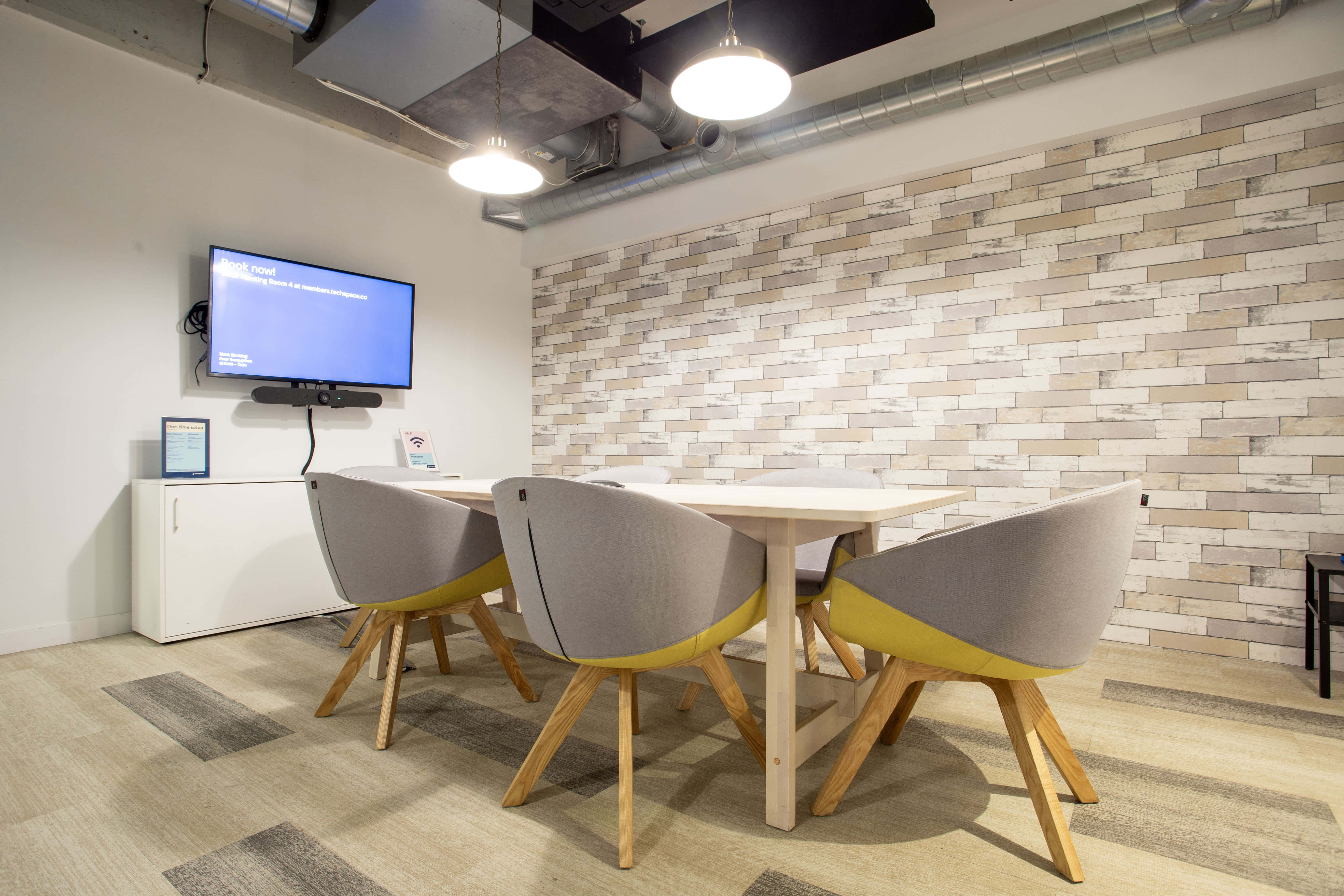 8-person meeting room (MR4) 0