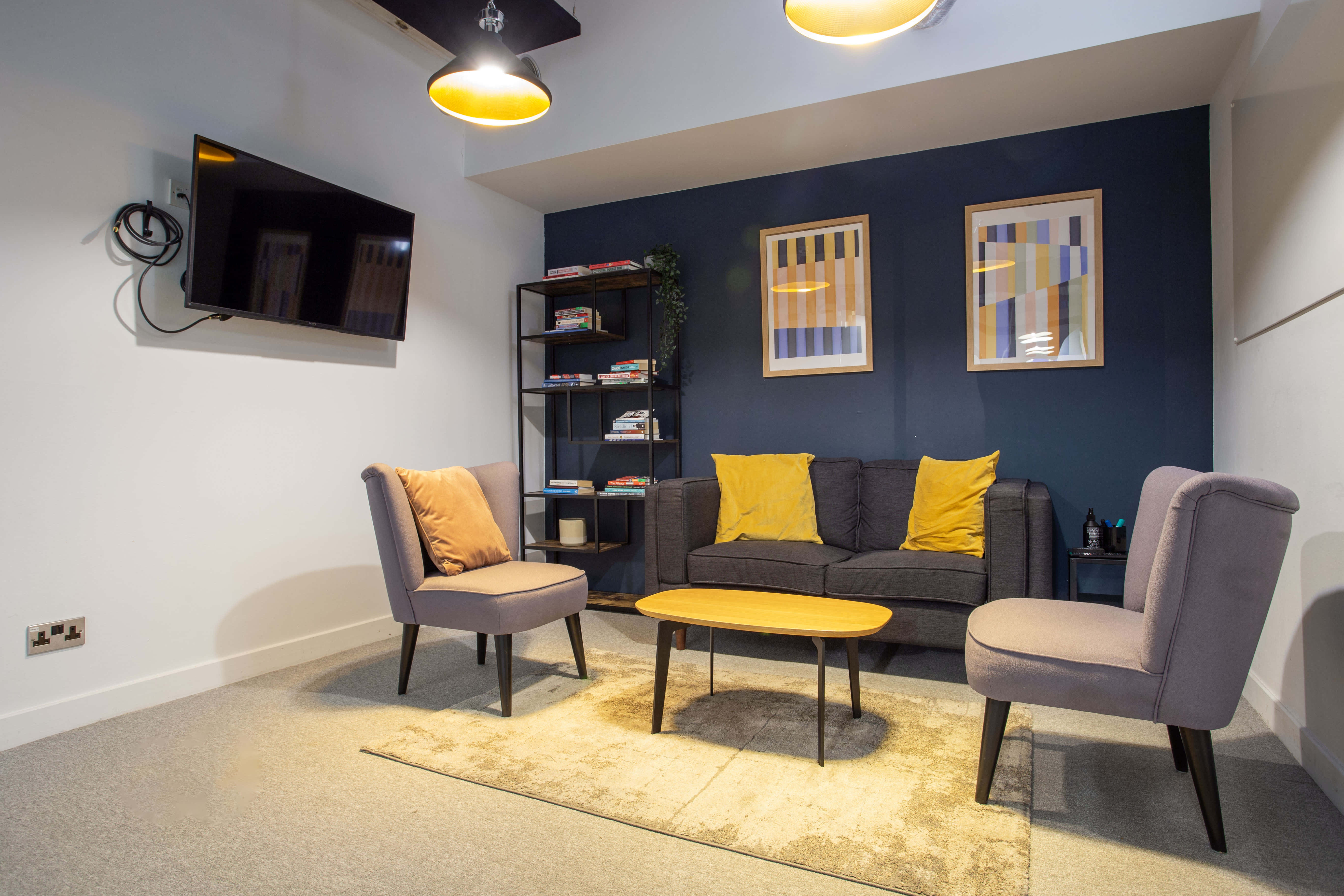 4-person meeting room (MR5) 0