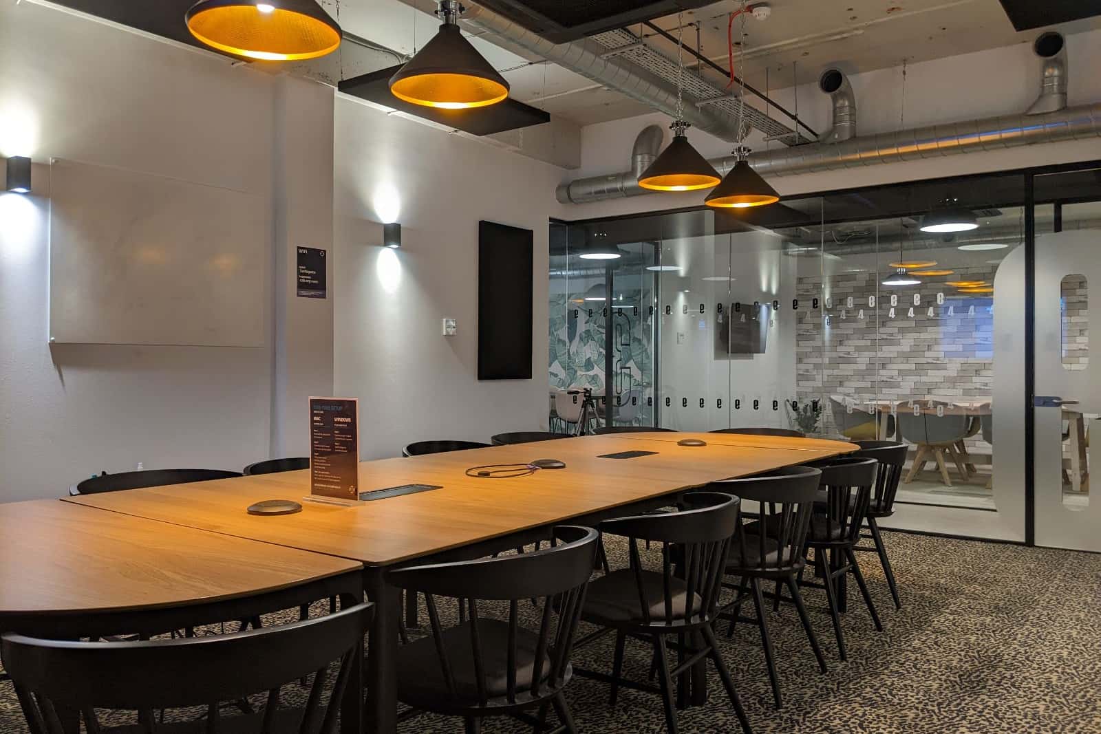 14-person meeting room (MR9) 1