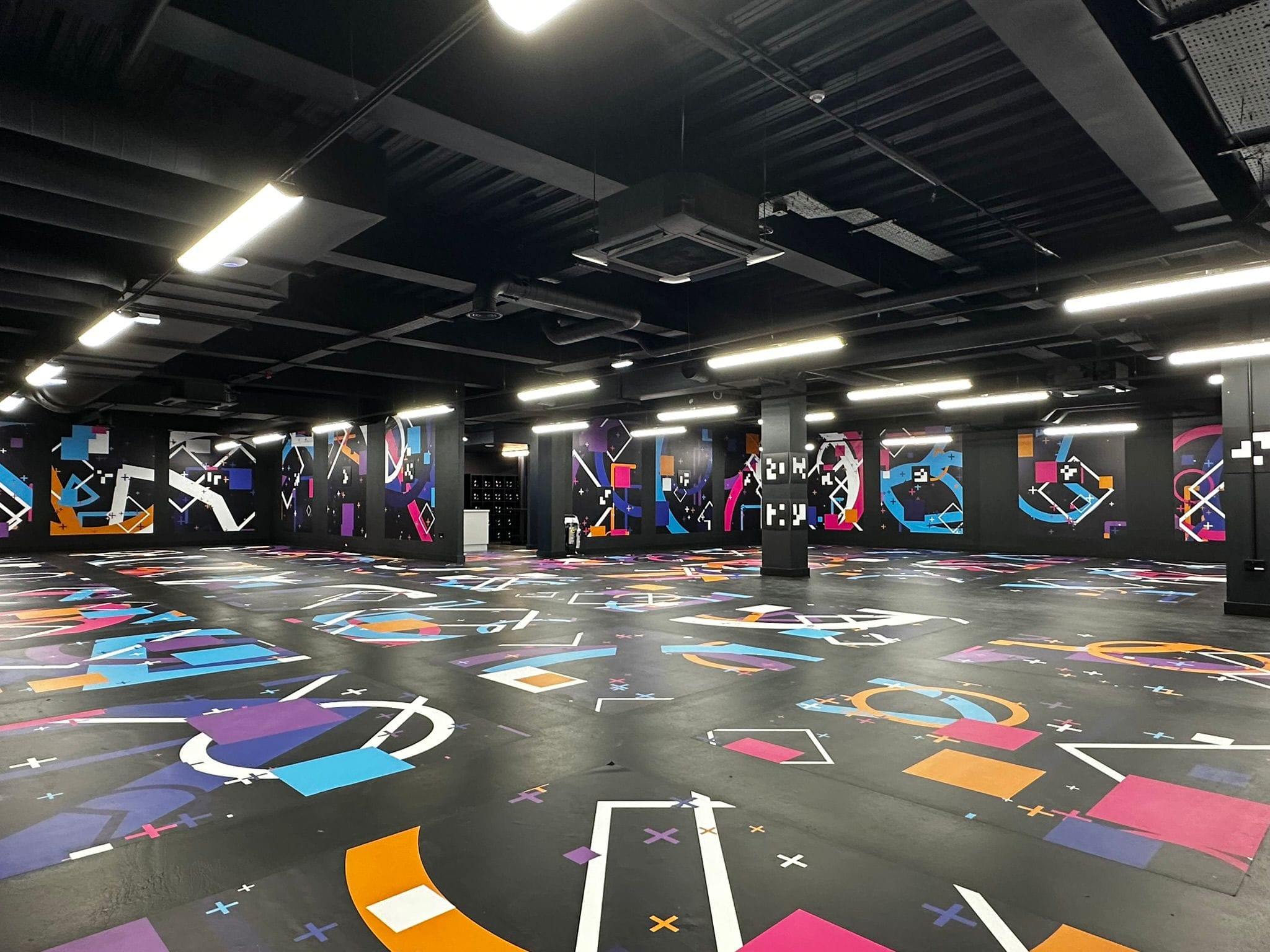 Eclipso London - Futuristic VR Arena & Even Space 7