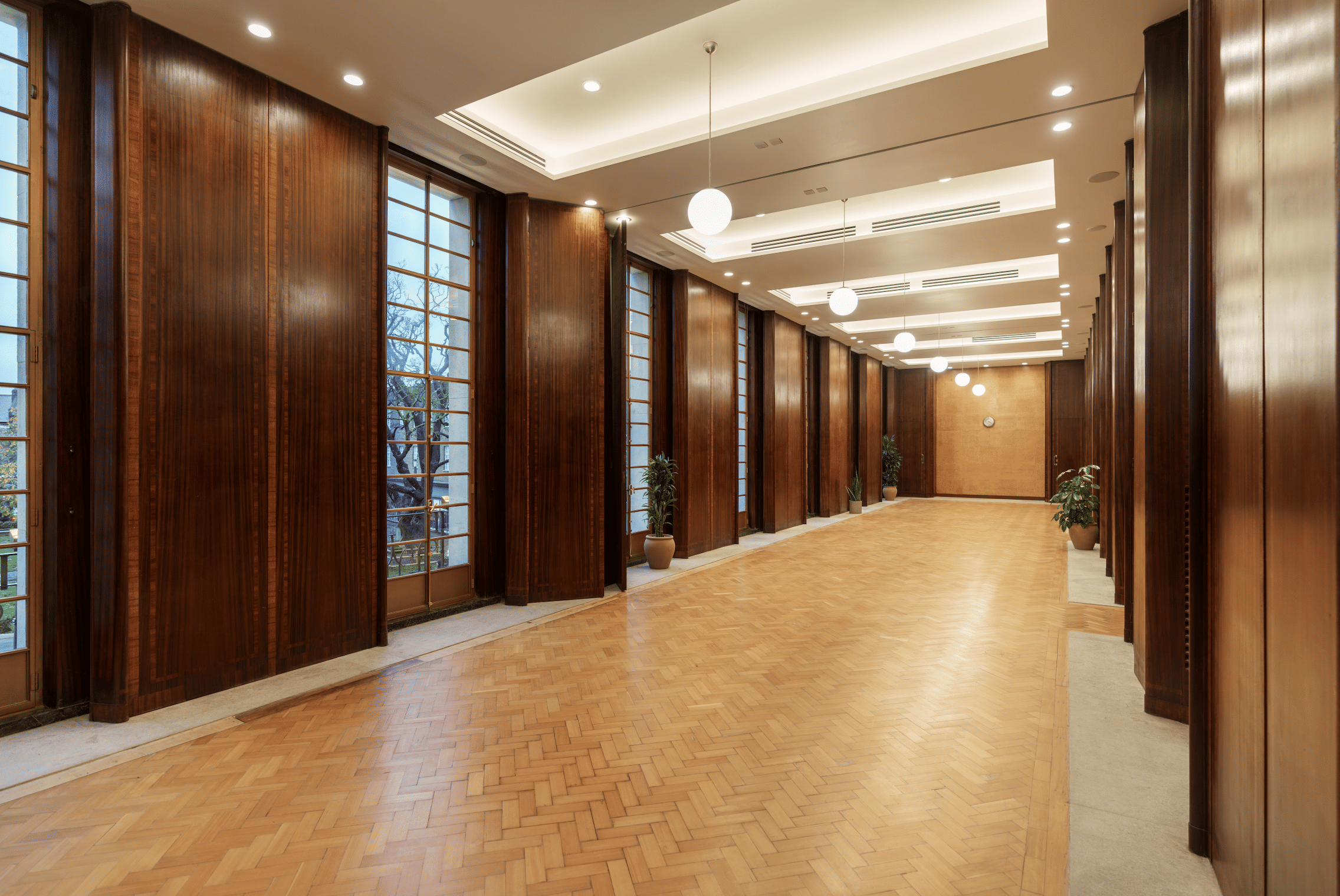 The Committee Room 0