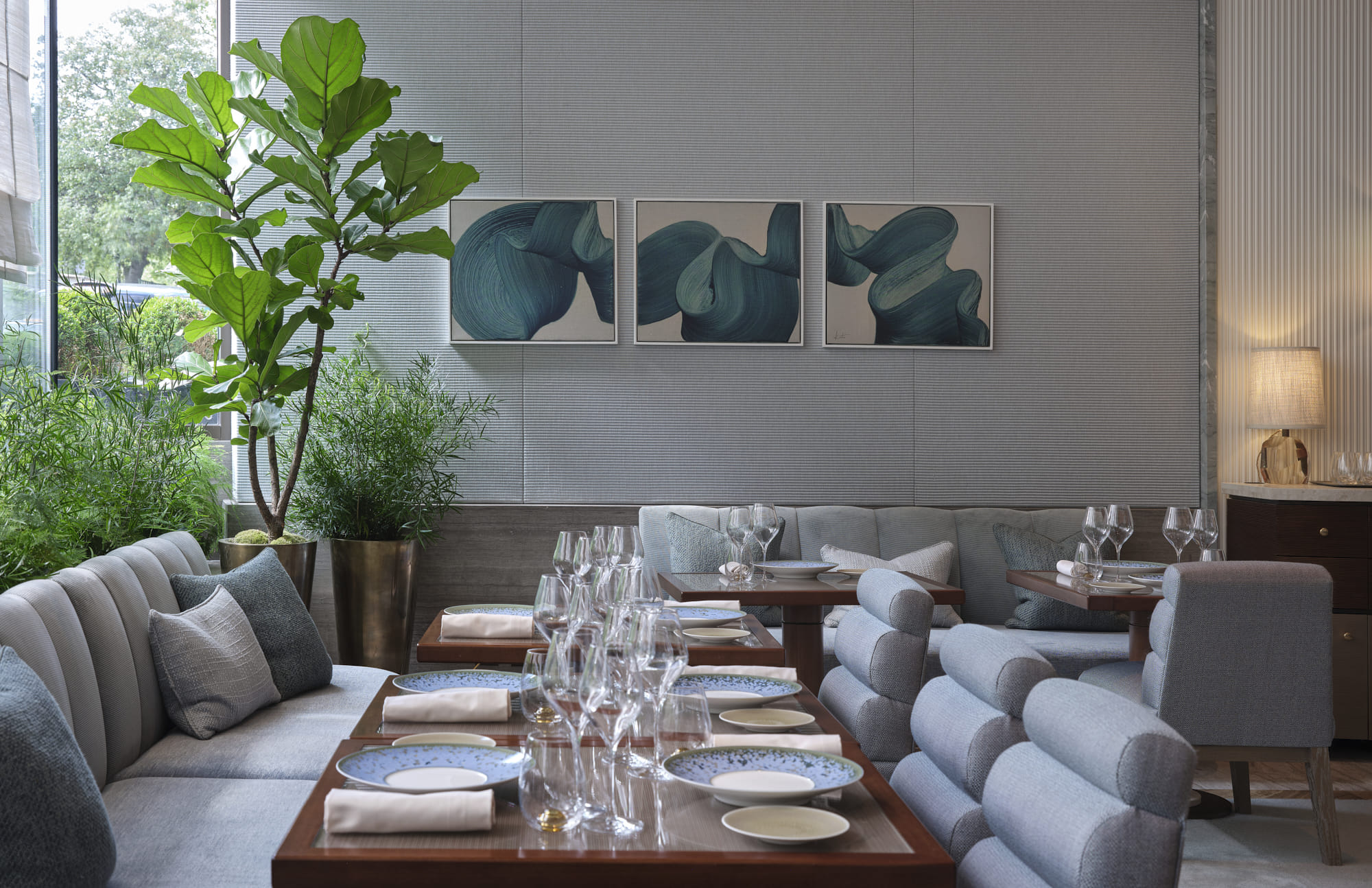 Pavyllon - The Main Dining Room 3