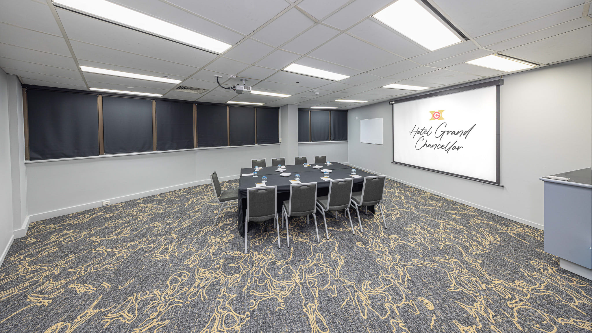 Victoria Bridge Room