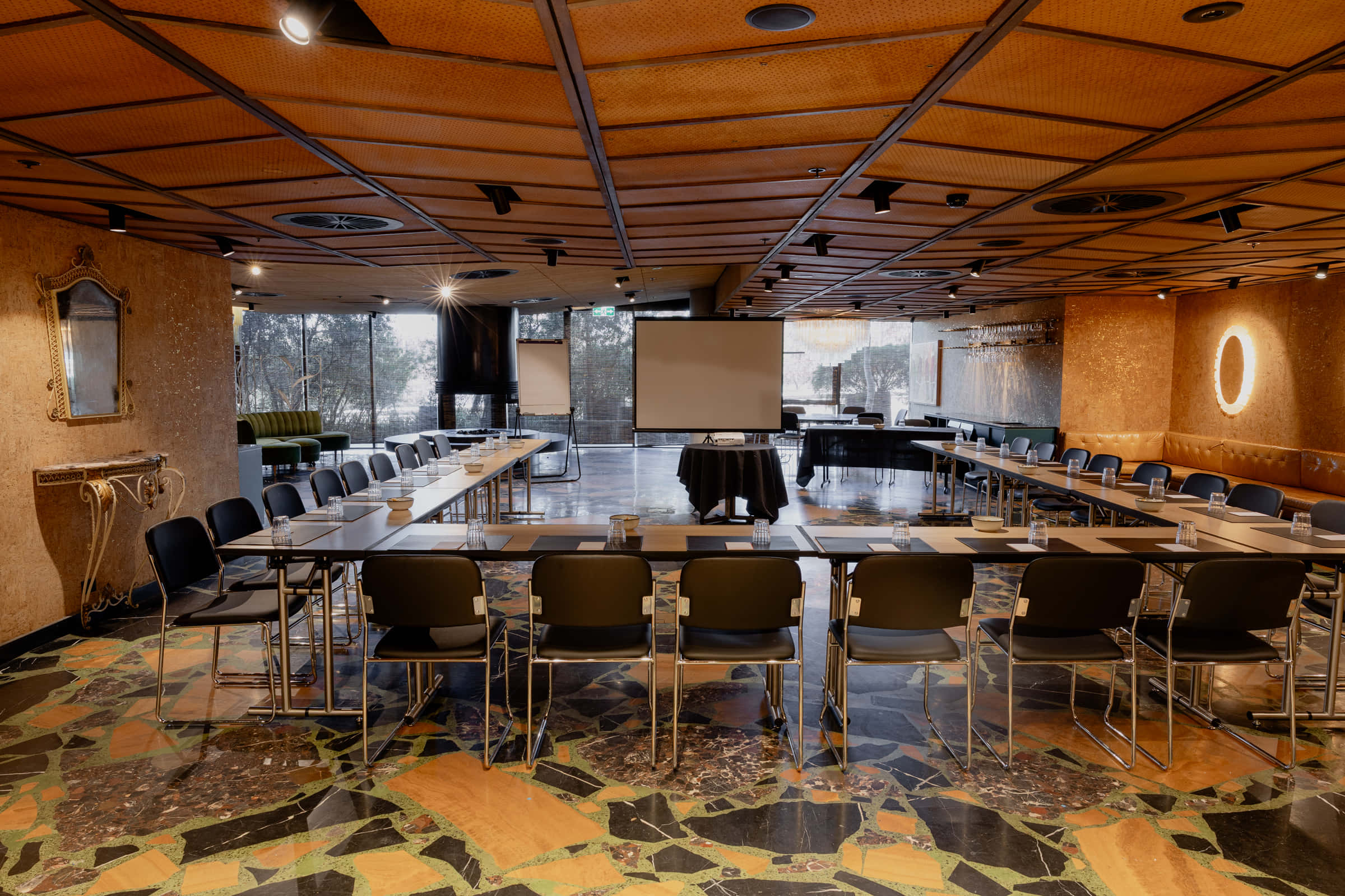 Terrazzo Room 6