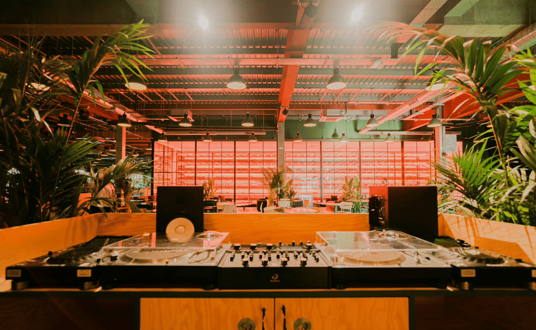 Studio 77 at Corner Corner 2