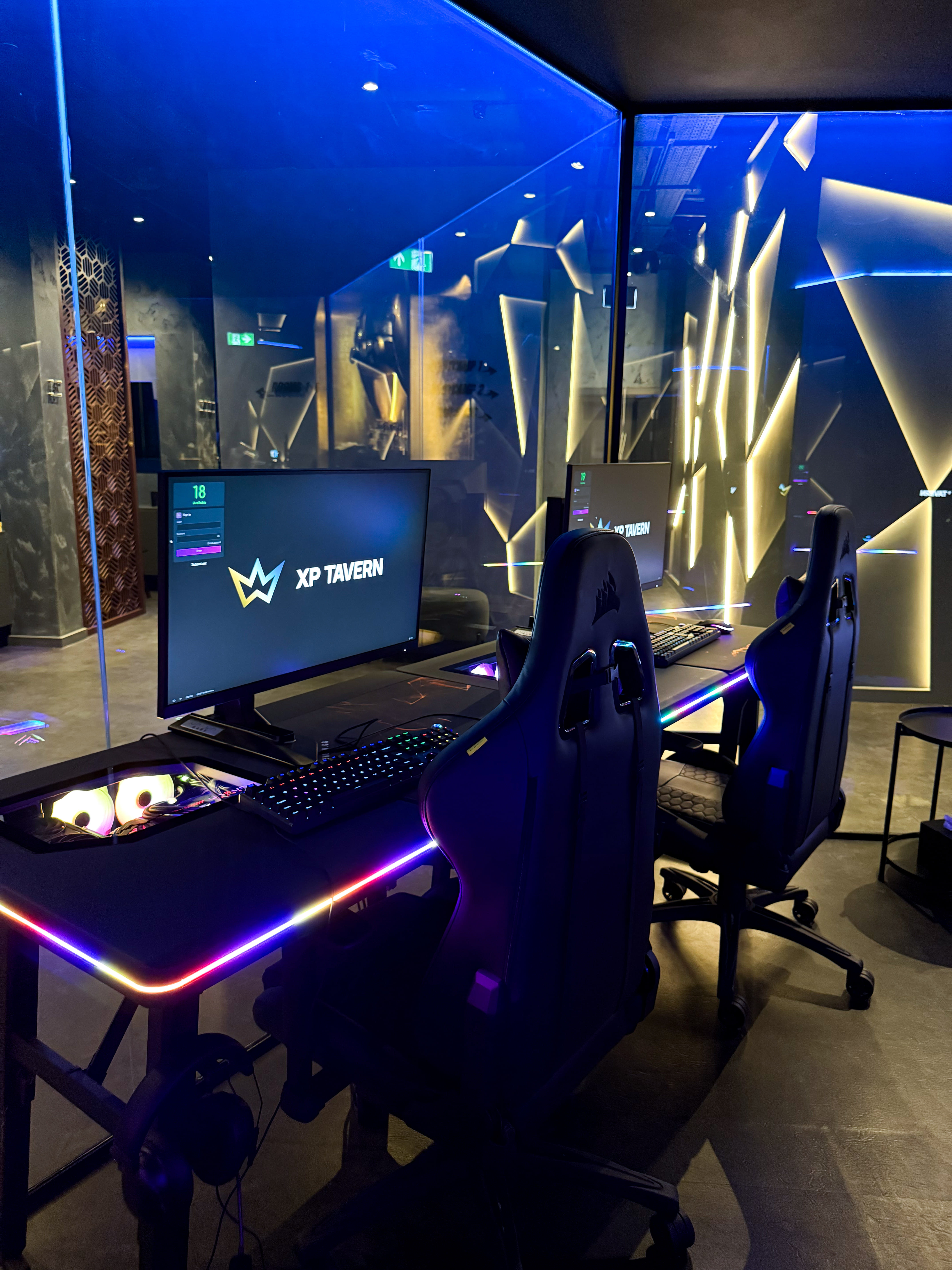 Secluded Glass Room 1