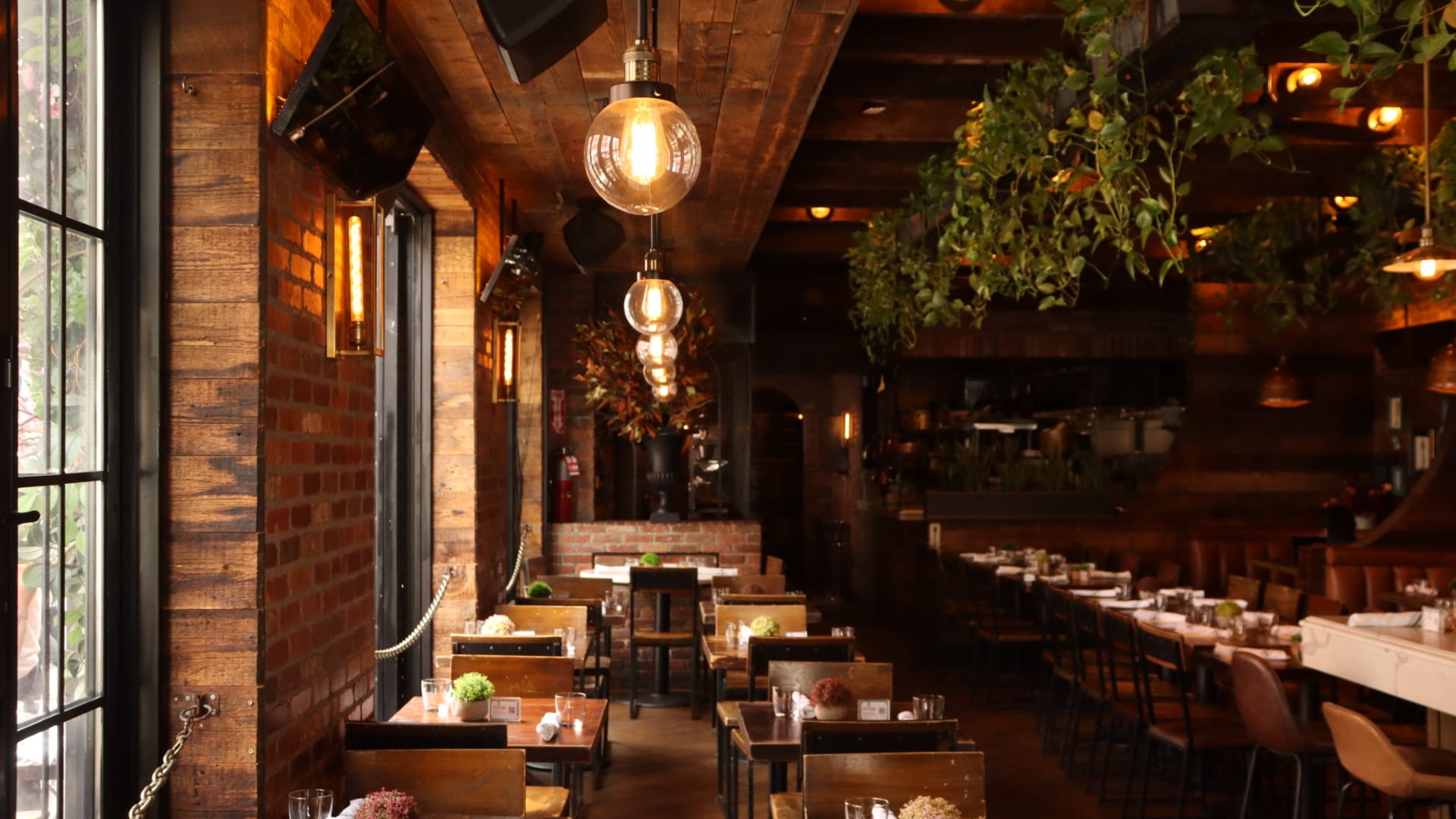 Main Dining Room 1