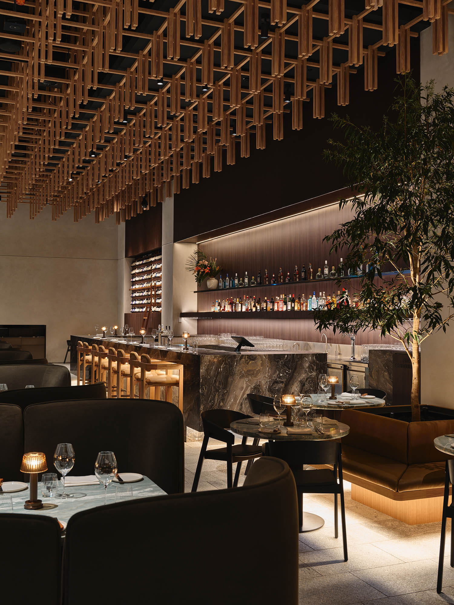 Bistro Ebony Exclusively  0