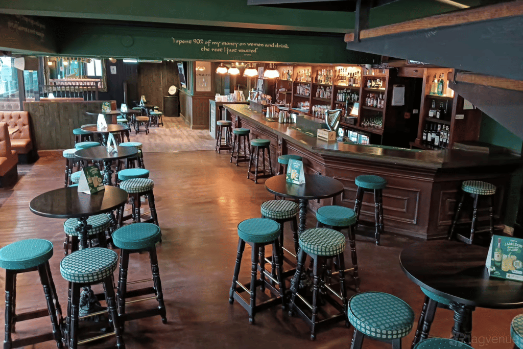 O'Malleys Main Bar 0
