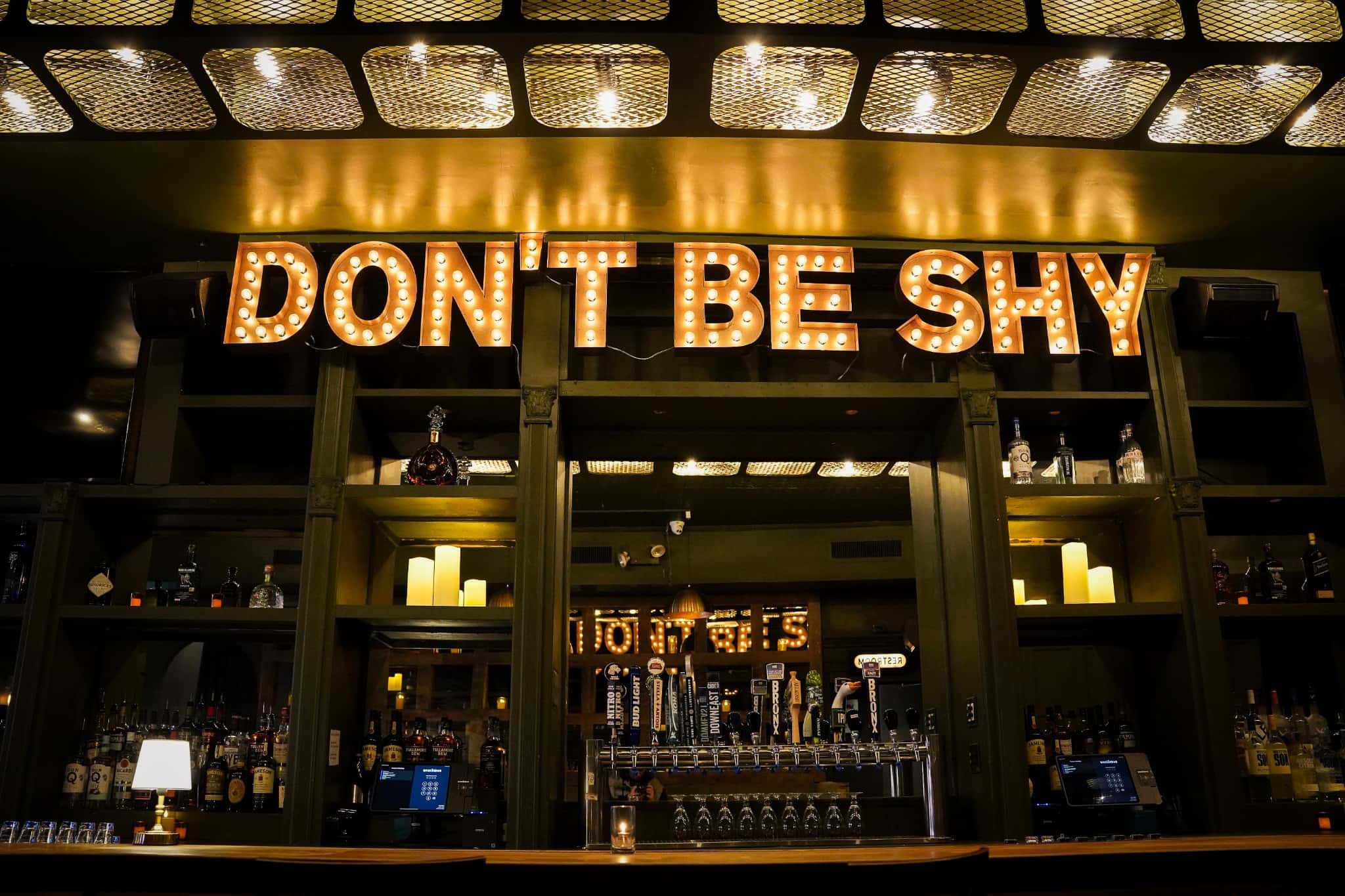 Main Bar 2