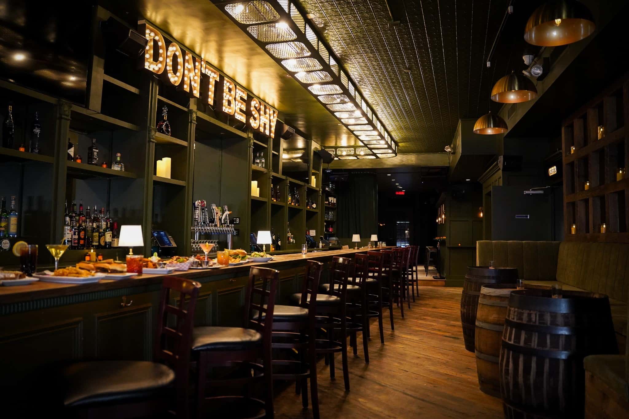 Main Bar 0