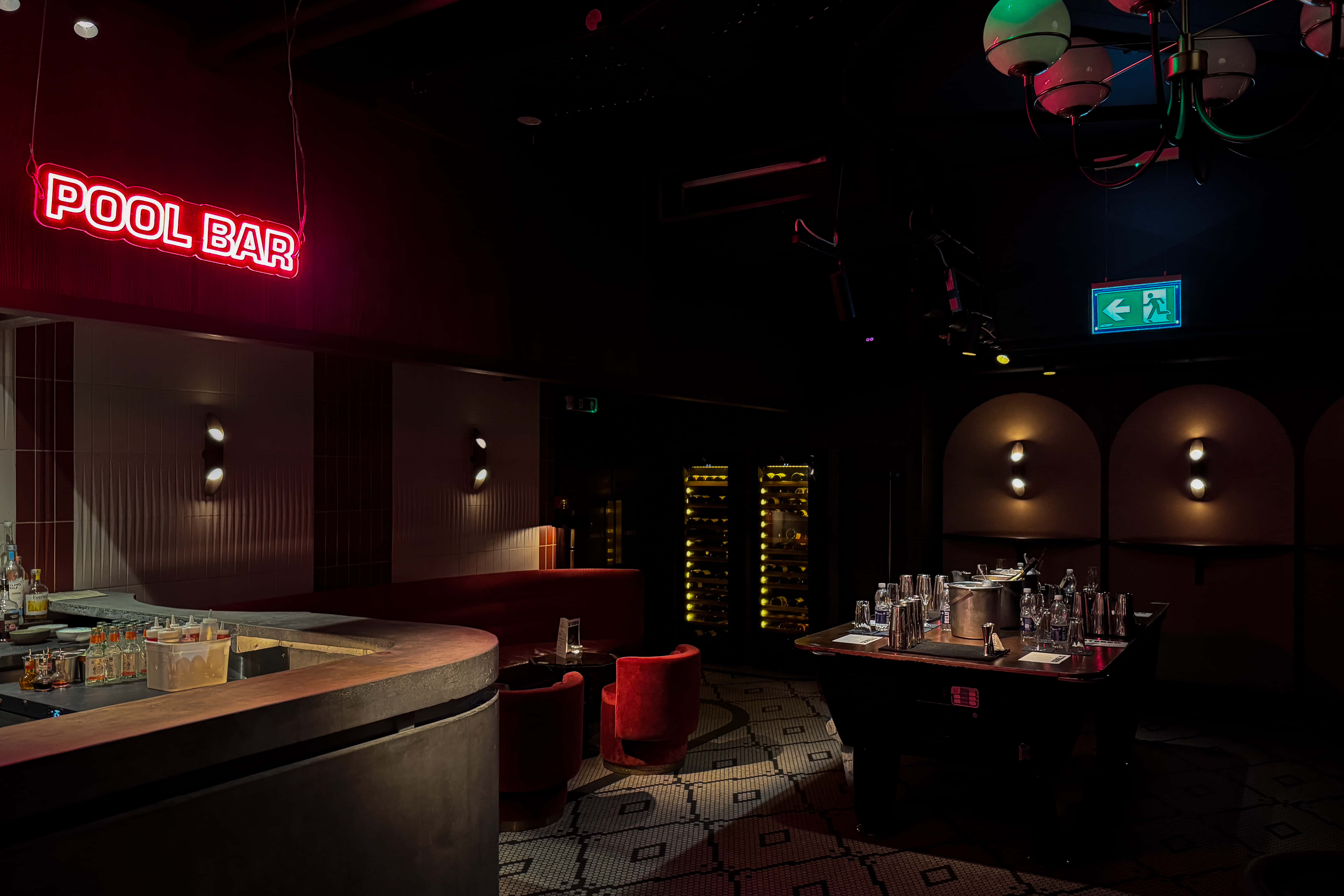 Pool Bar + Alcove 110 1