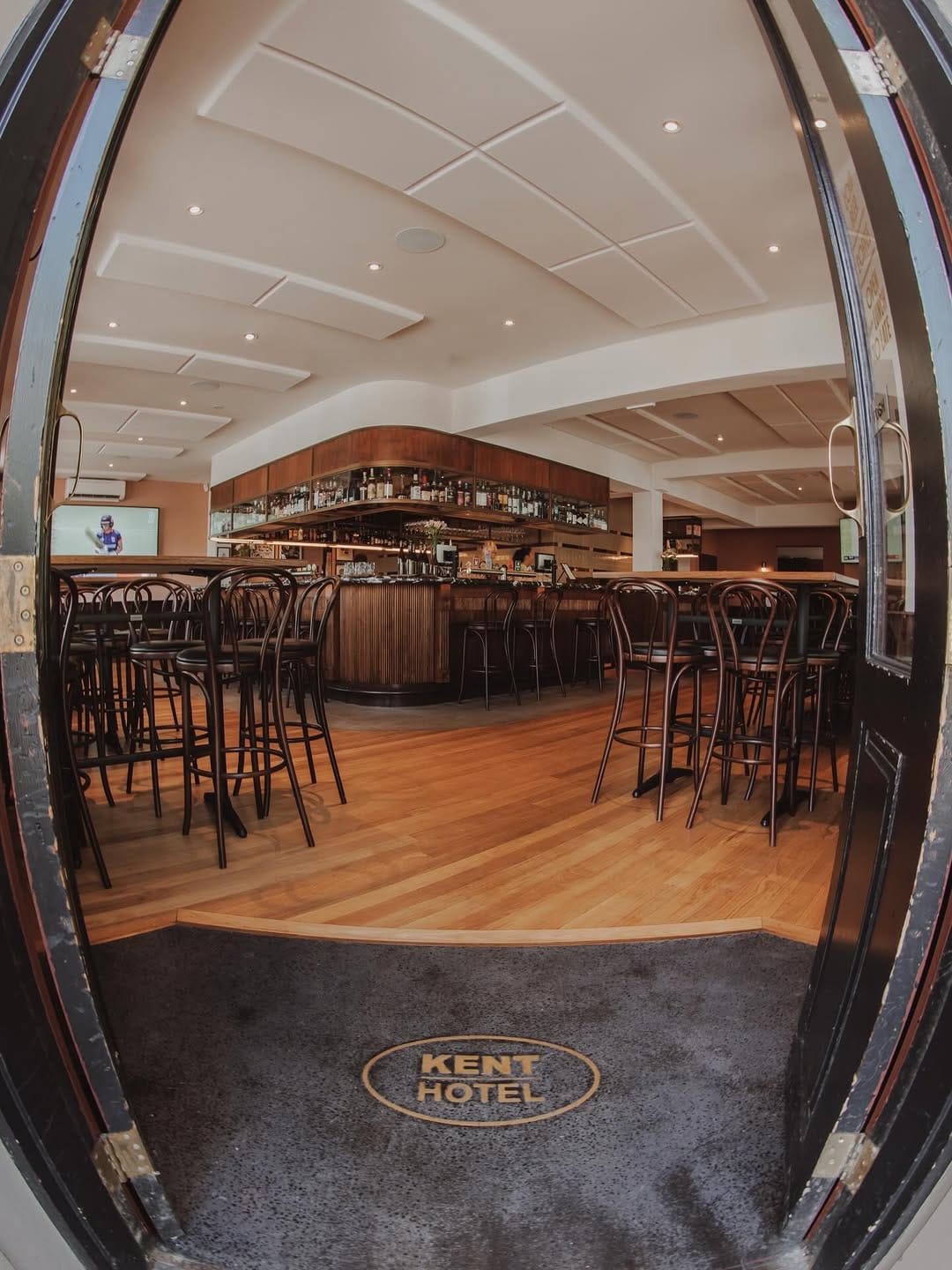 Downstairs - Public Bar and Dining