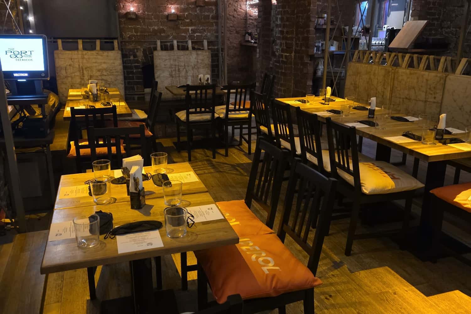 Port House Ibericos 1