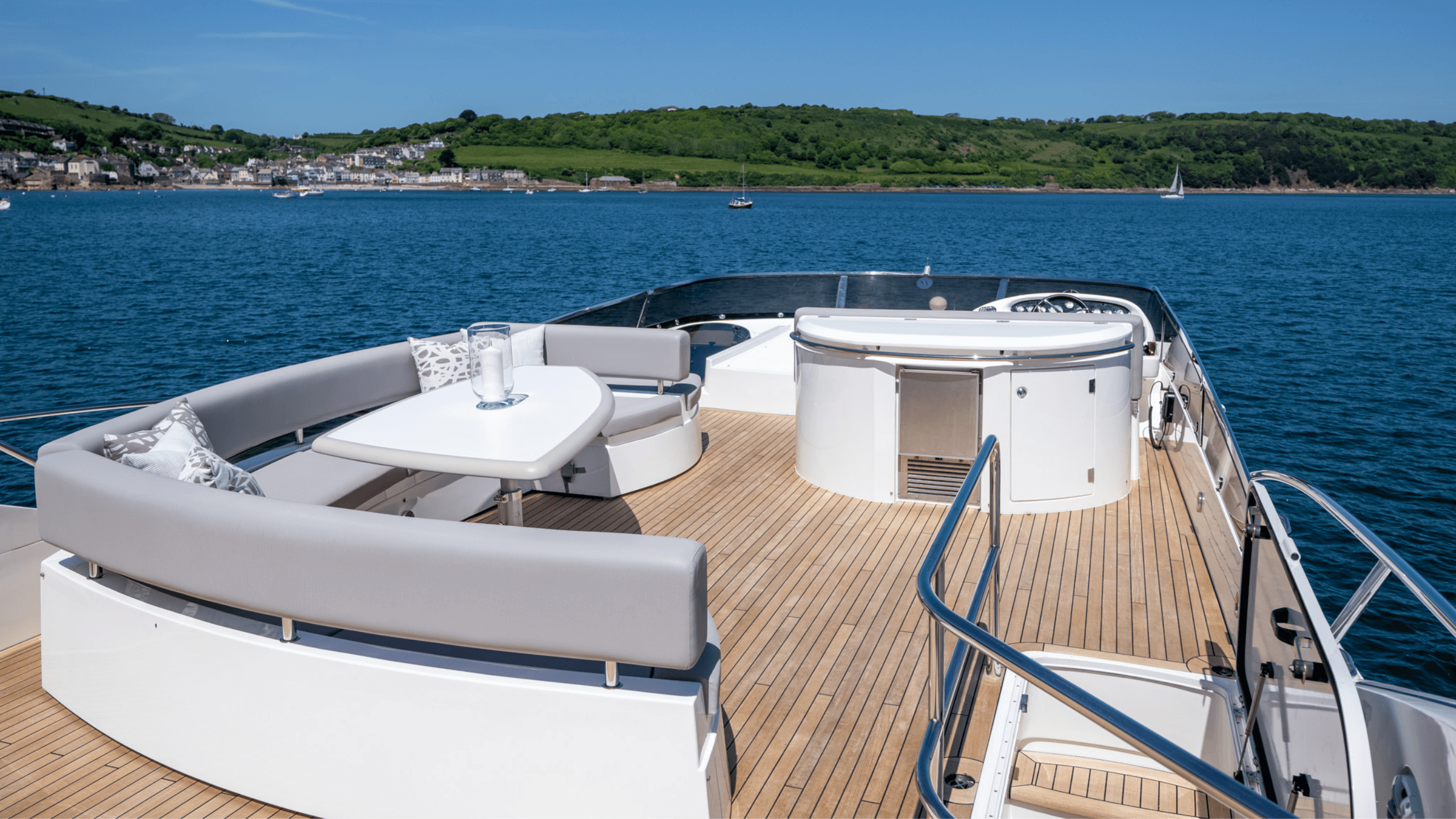 Oceanus Charters - Luxury Private Yacht 2