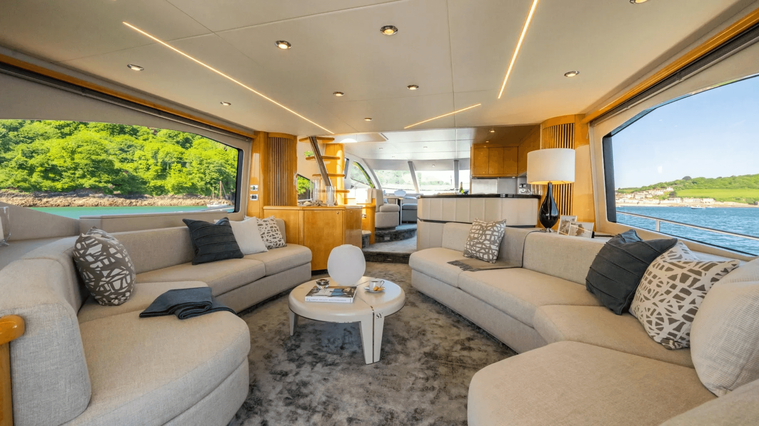 Oceanus Charters - Luxury Private Yacht 8