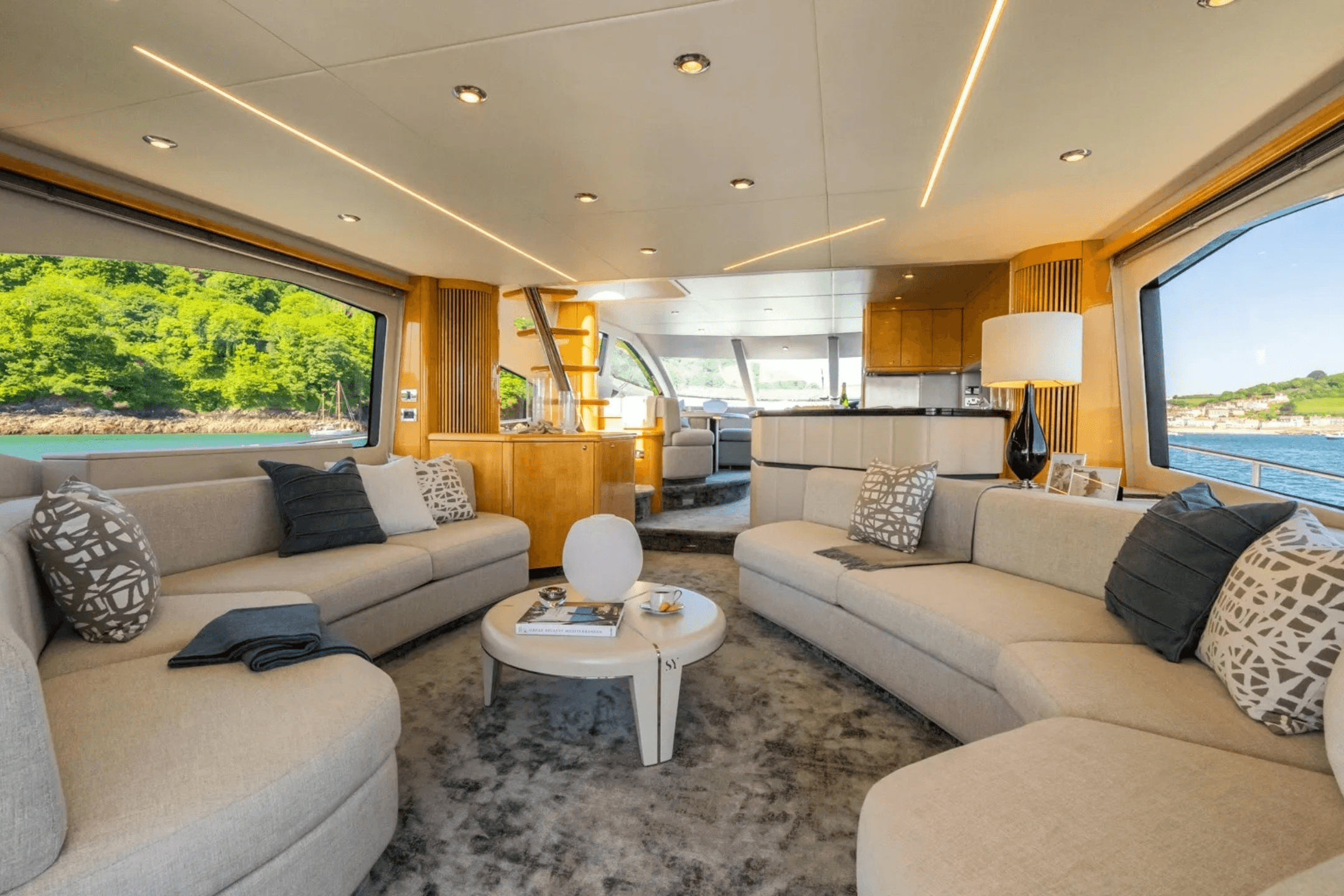 Oceanus Charters - Luxury Private Yacht 8