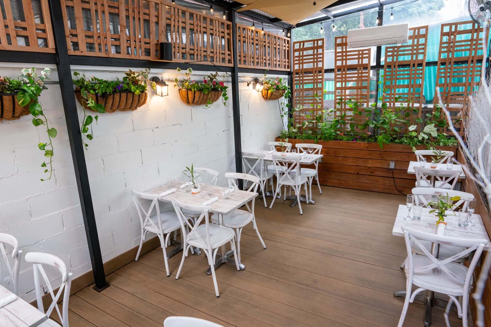 Sweet Catch Dining Room 2