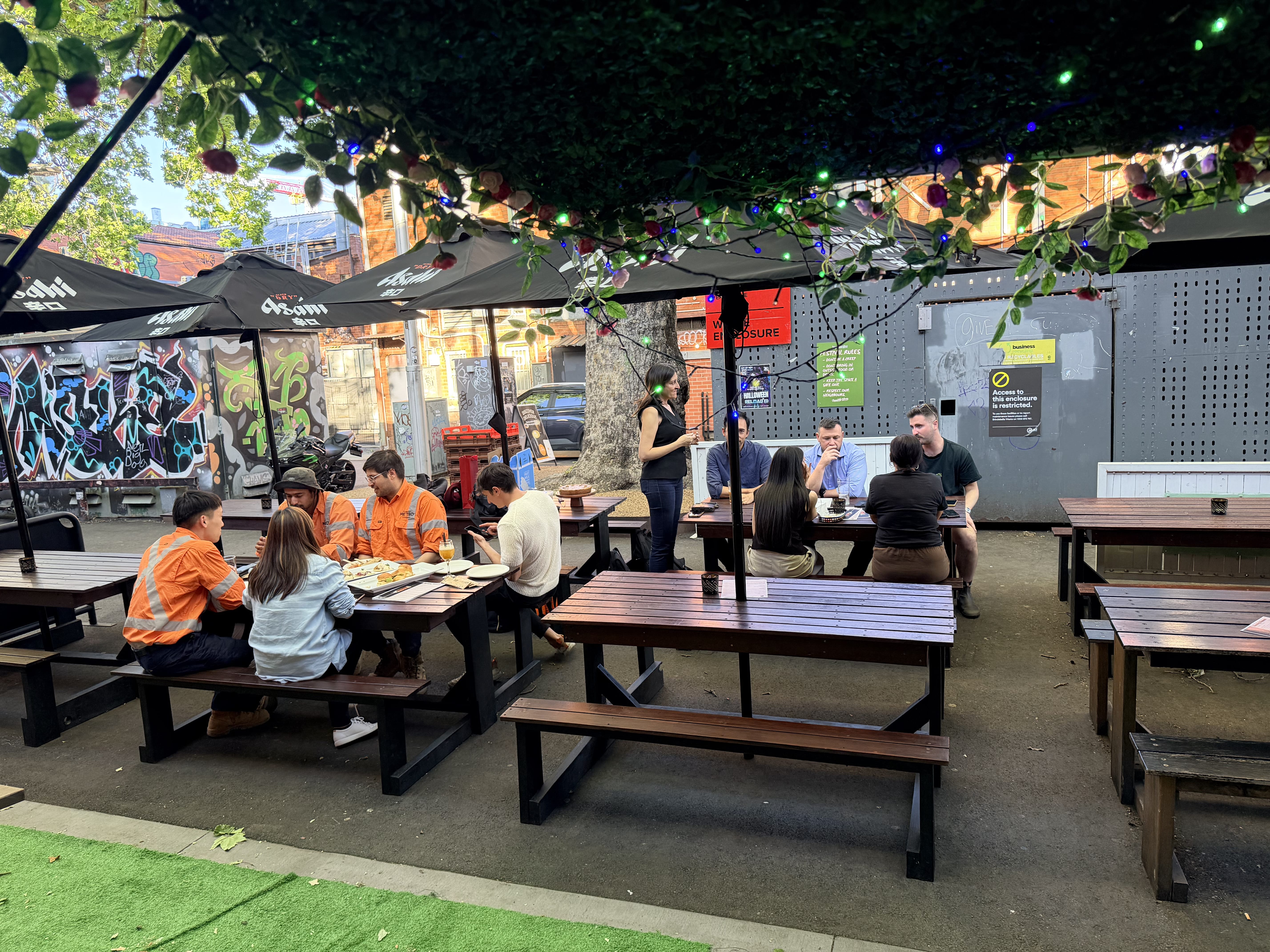 Bloom Room Garden Terrace: 3