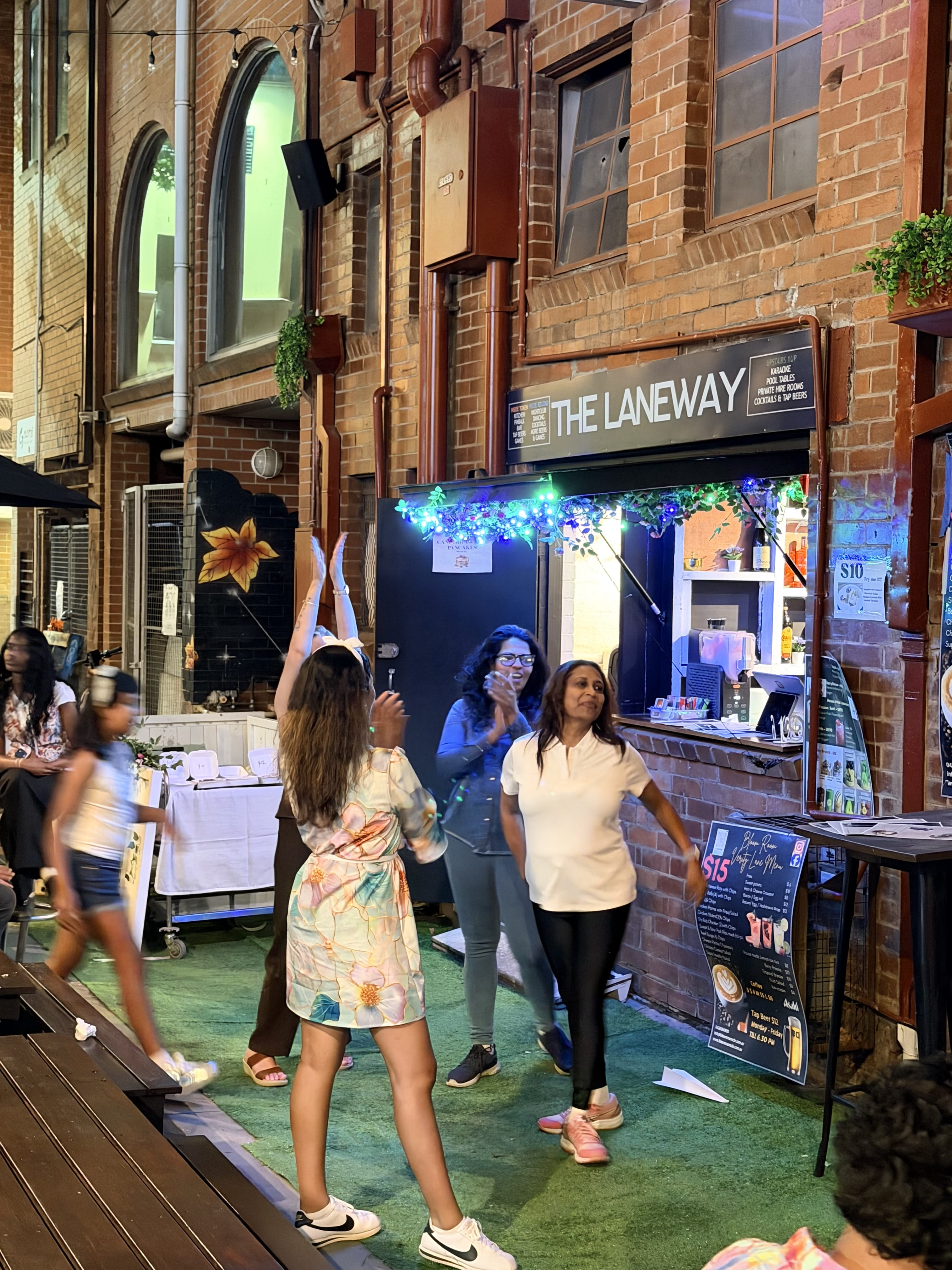 Bloom Room Garden Terrace: 6