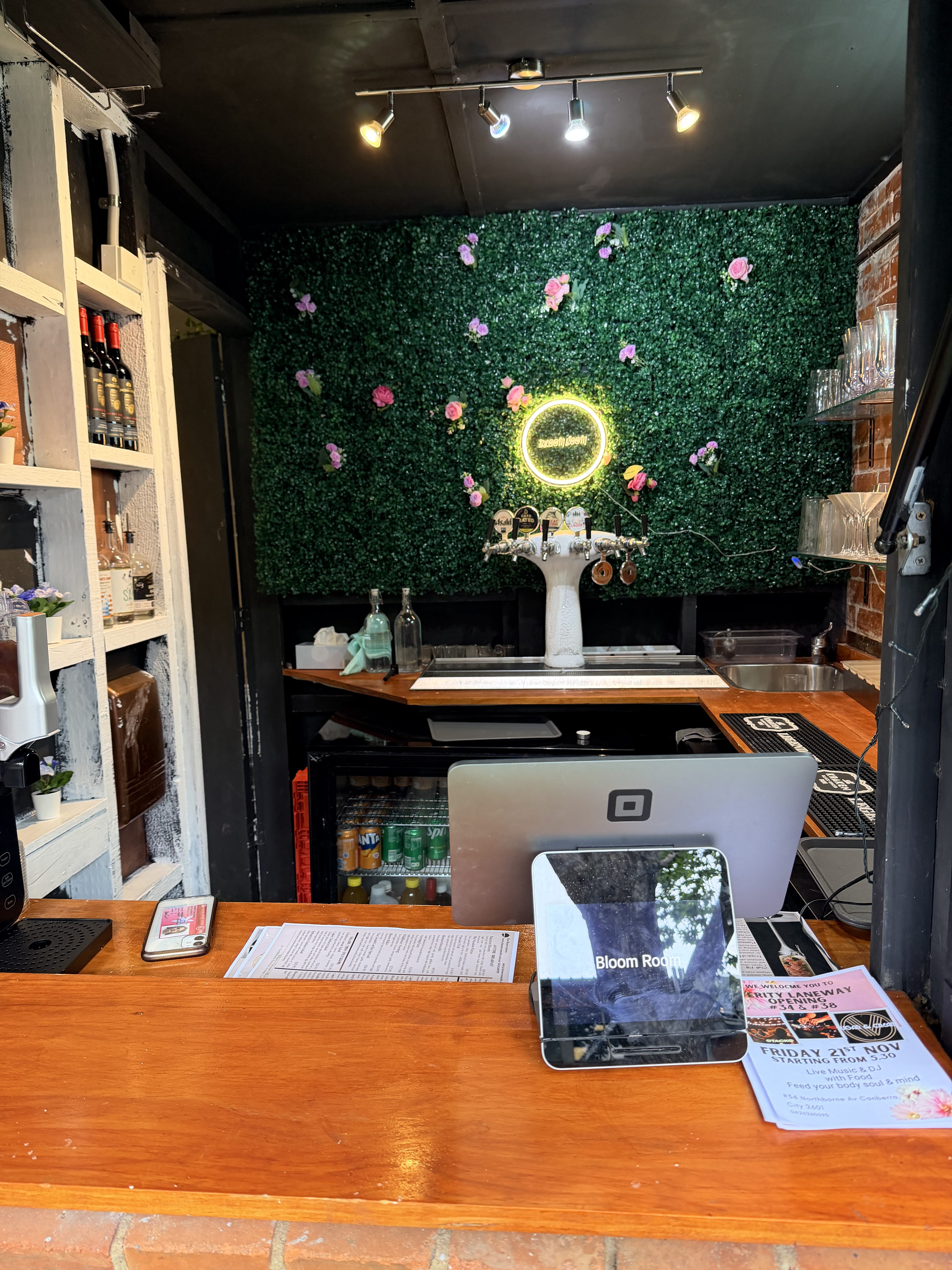 Bloom Room Garden Terrace: