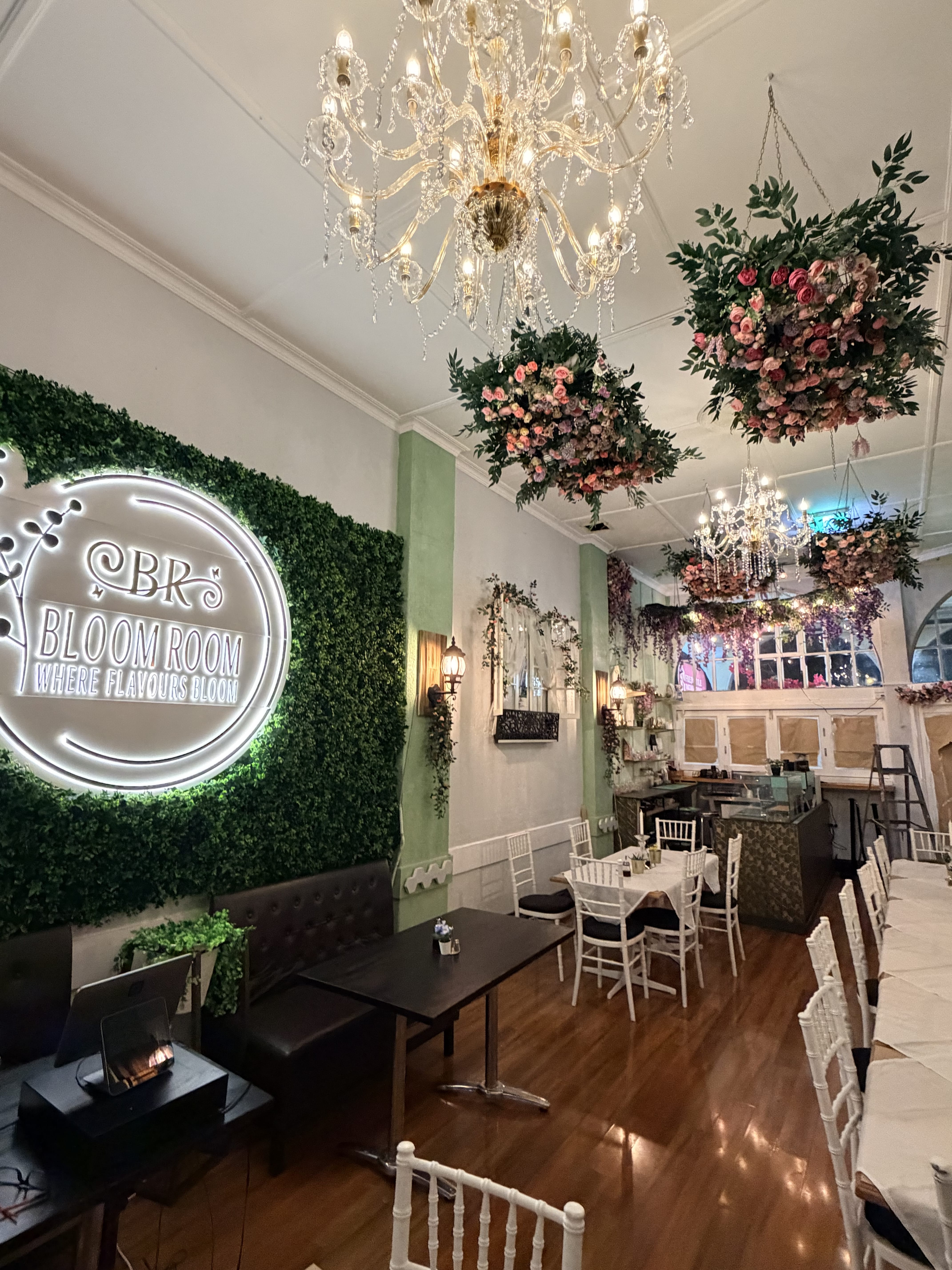 Bloom Room CBR - Garden Room (Indoor)/ Outdoor Garden- terrace / Northbourne Terrance  3