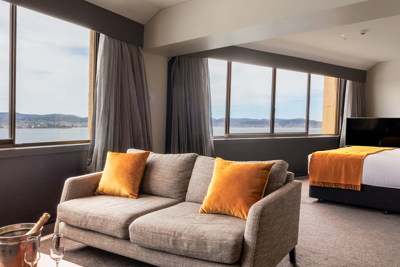 Tasman Room 1