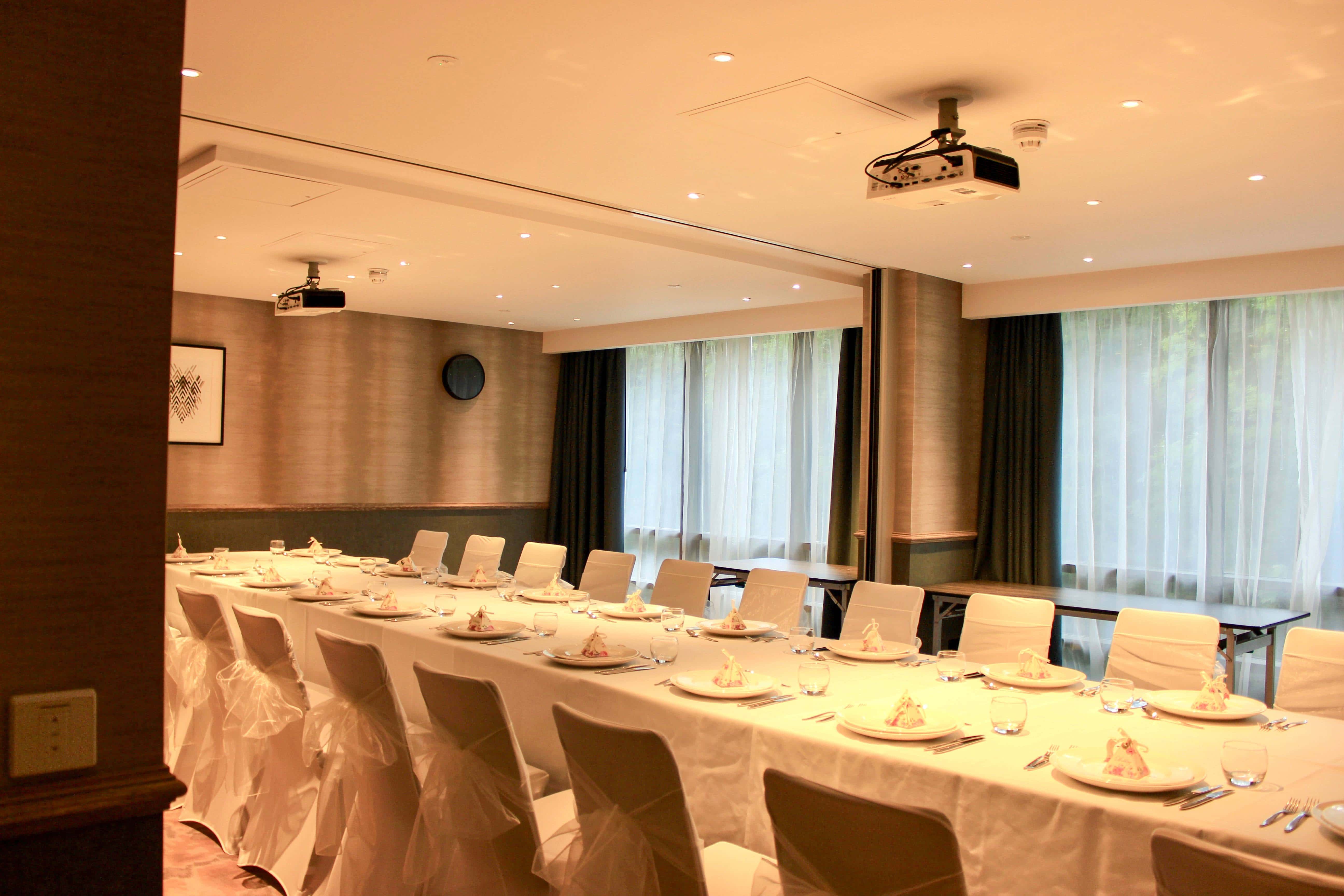Canbury Suite 8
