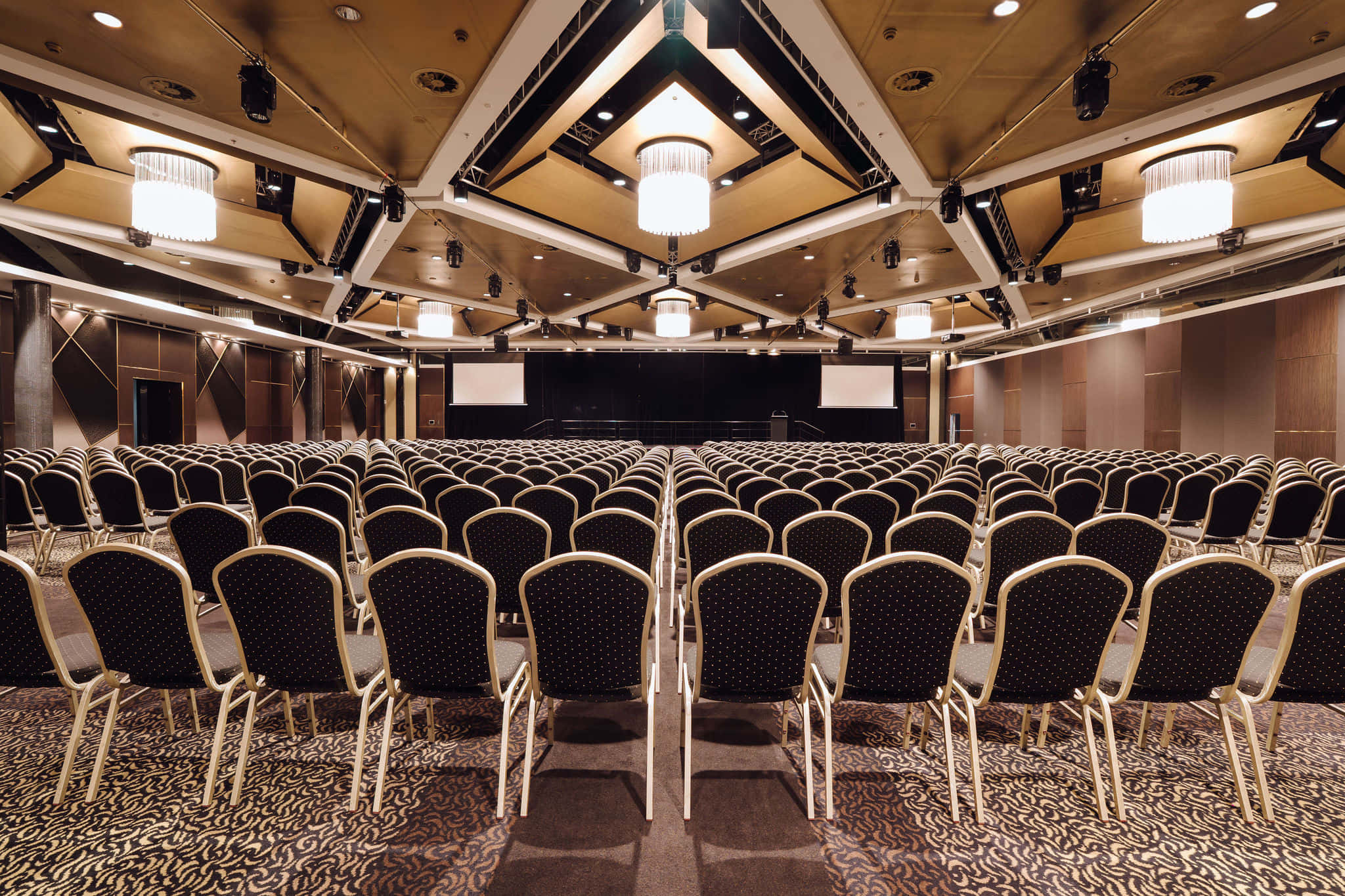Grand Ballroom 0