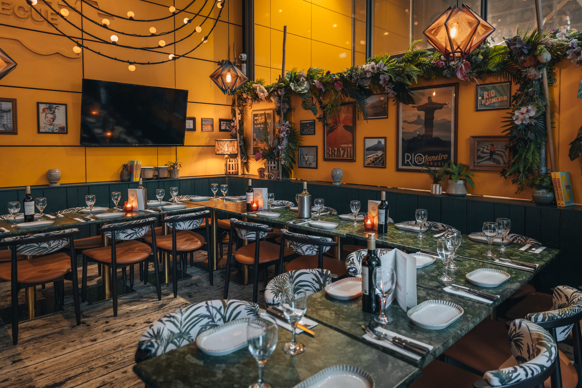 Private dining room and outdoor terrace space 5