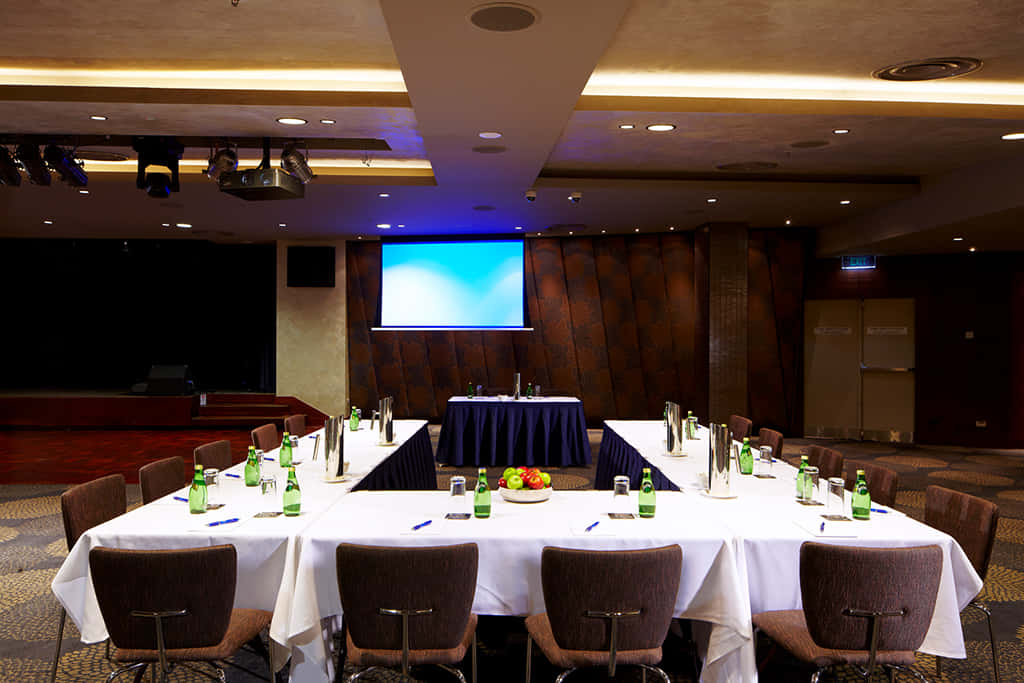 PARAGON ROOM 2