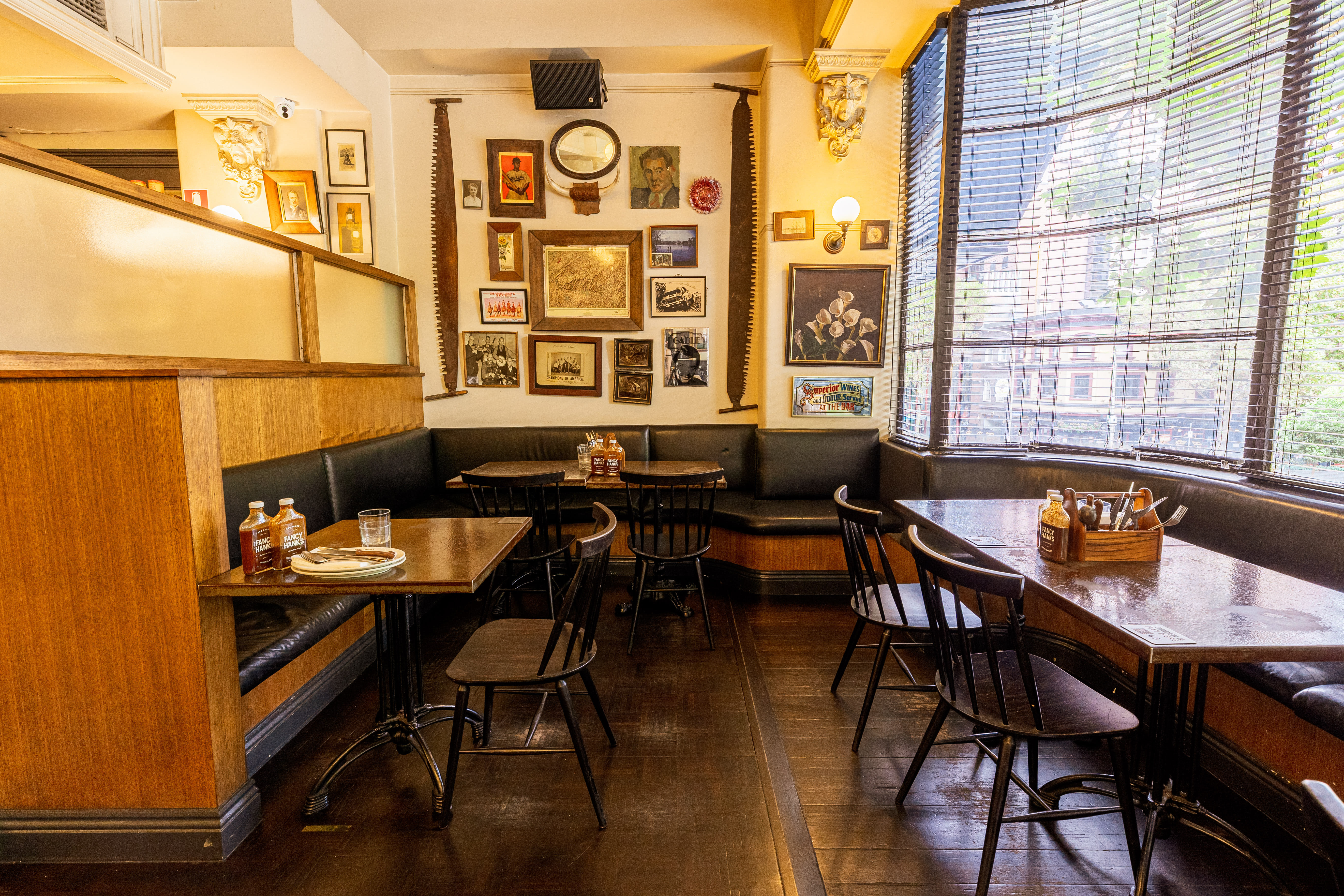 Low Tables | 10-45 guests 2