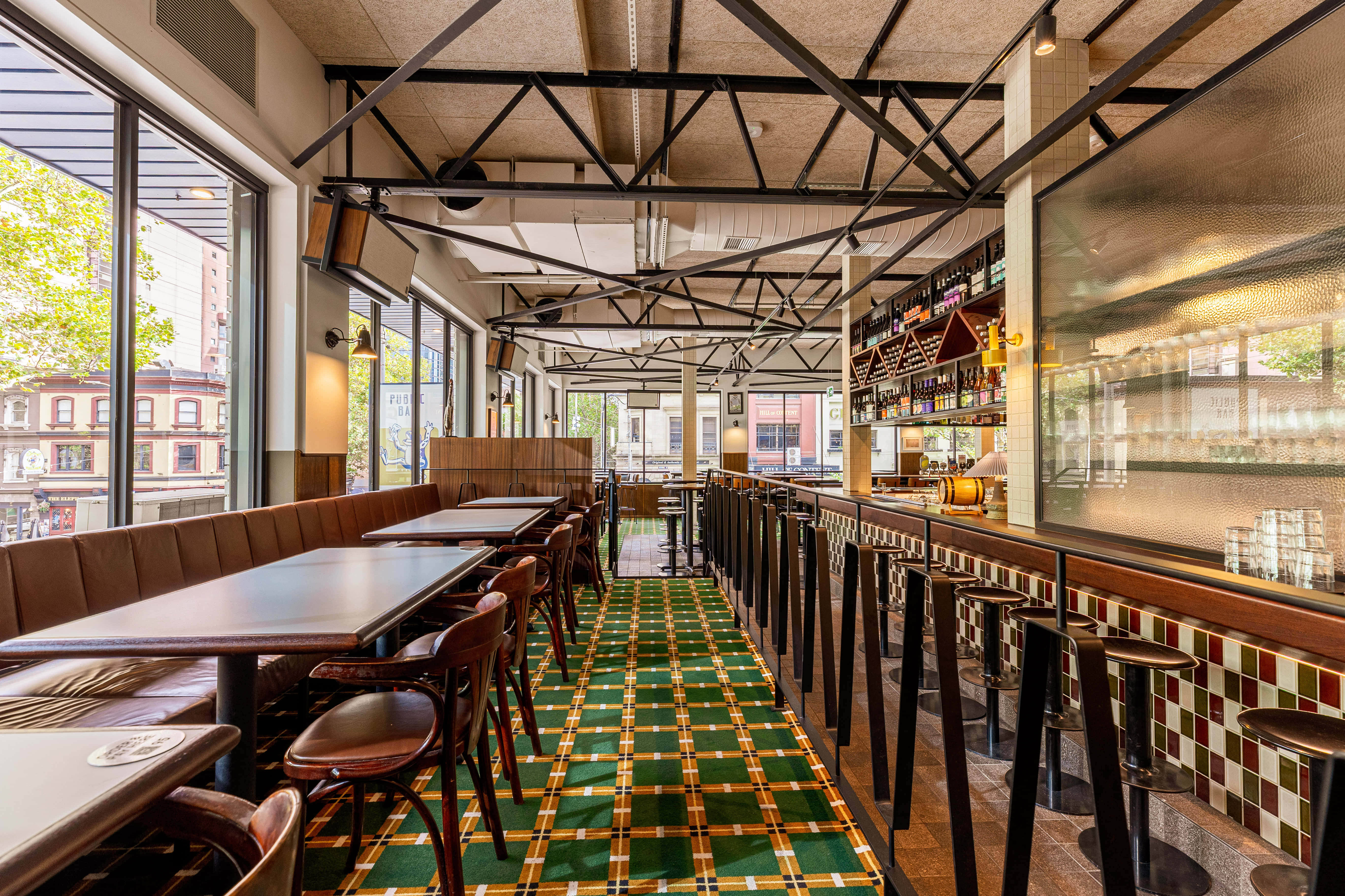 Platform Seated Dining | up to 30 Guests 2