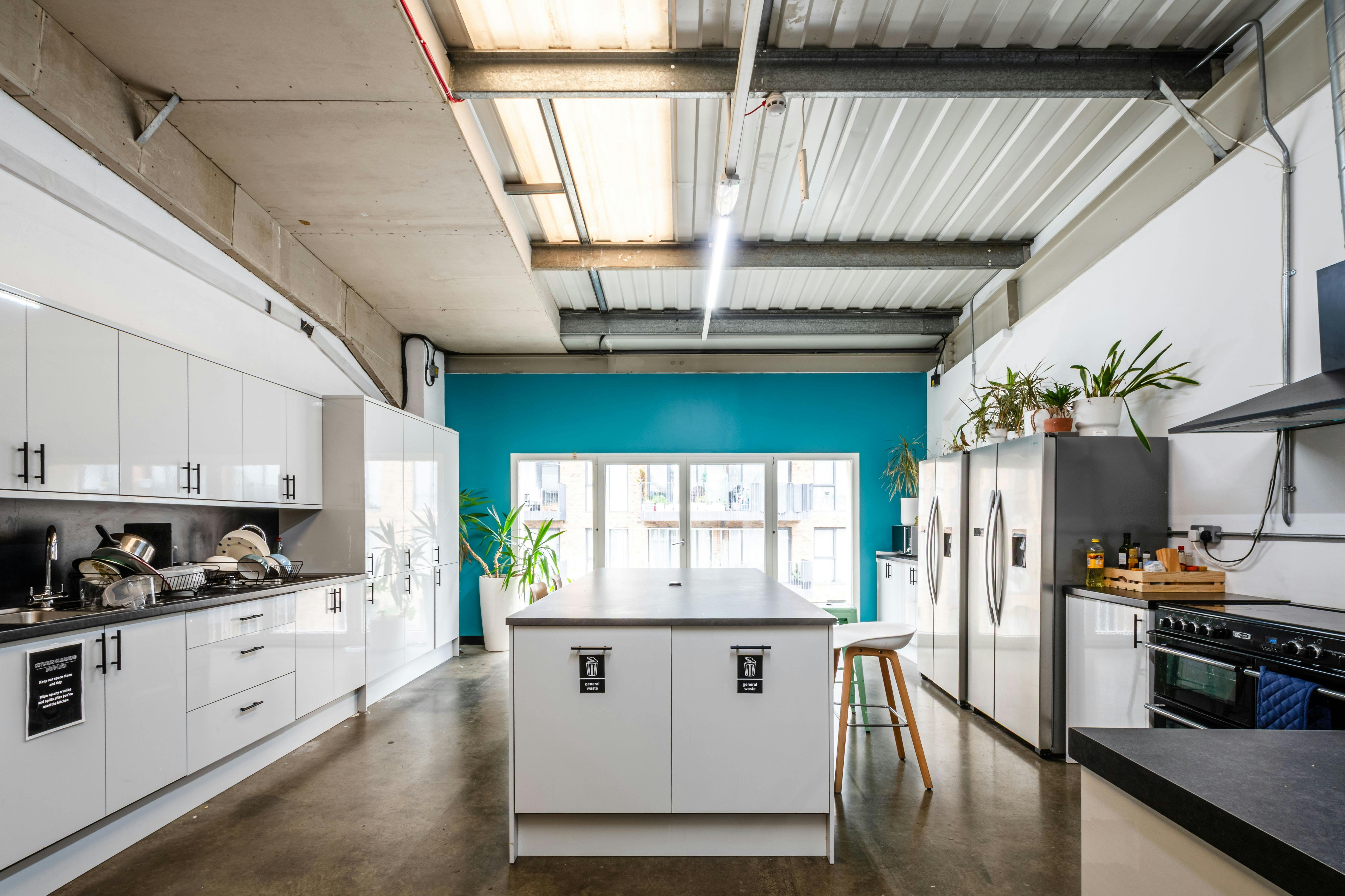 East London Infinity Cove 9