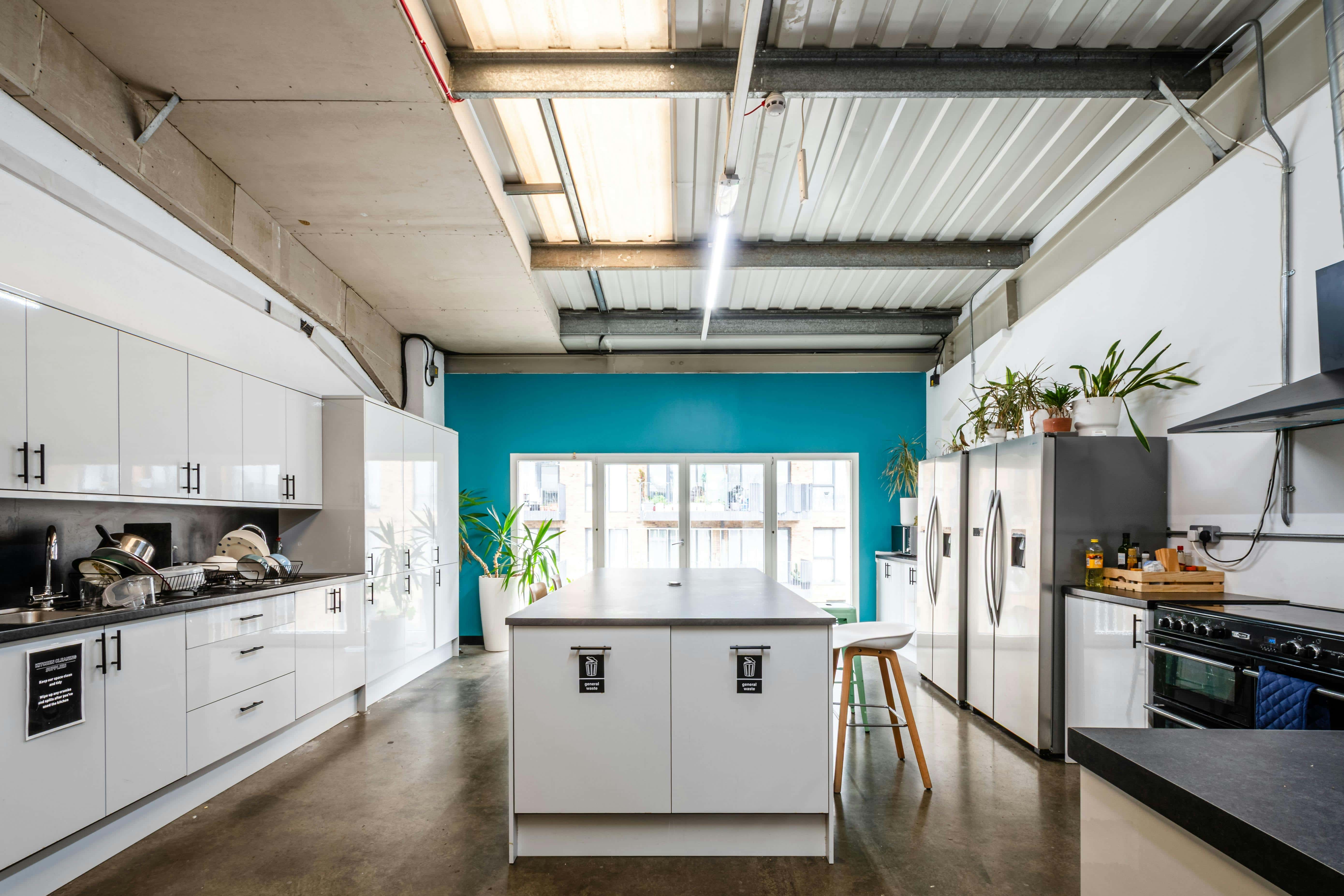 East London Infinity Cove 9